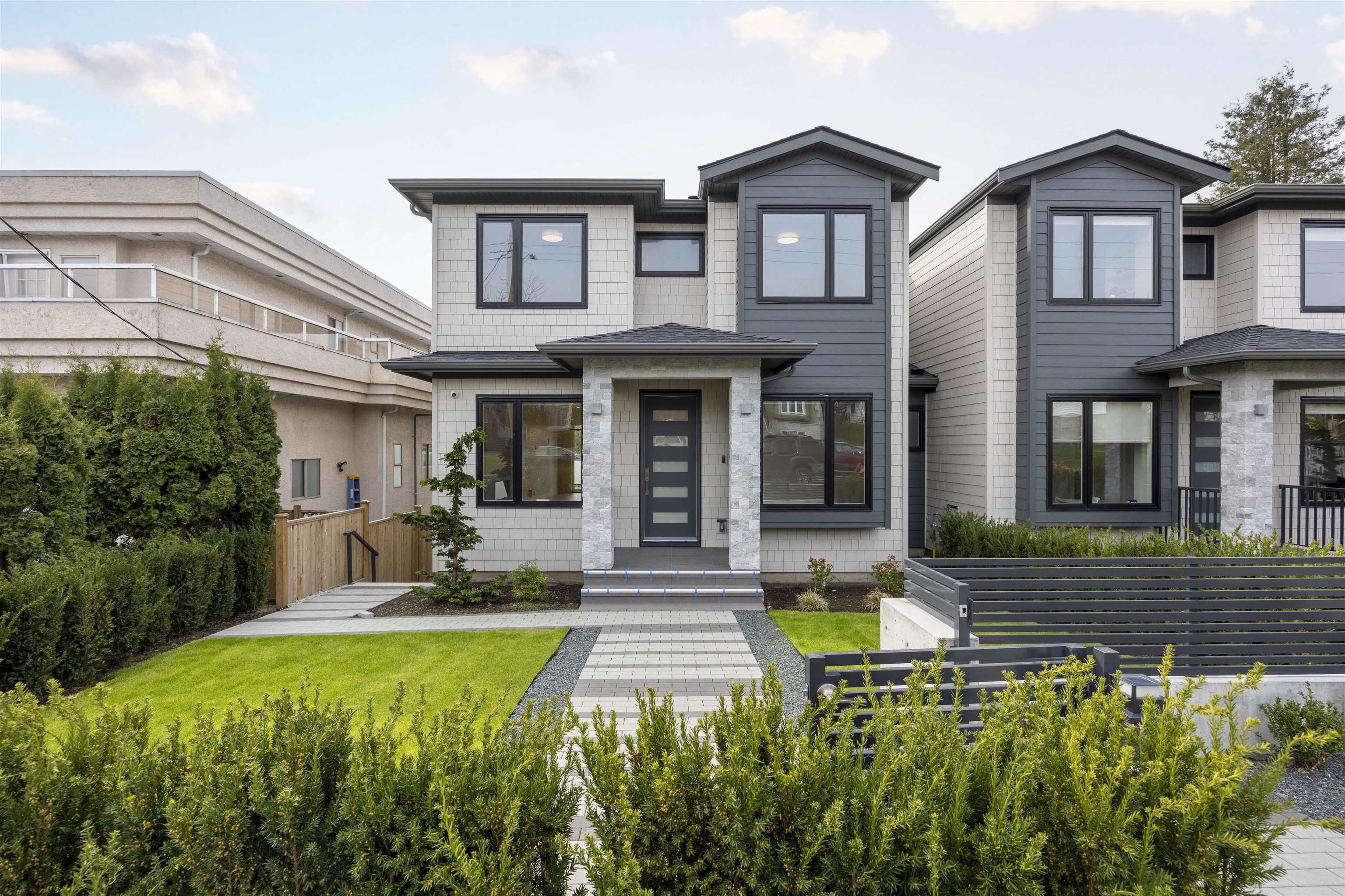 6252 KITCHENER STREET, Burnaby BC V5B 2J4, R3106261, BC,