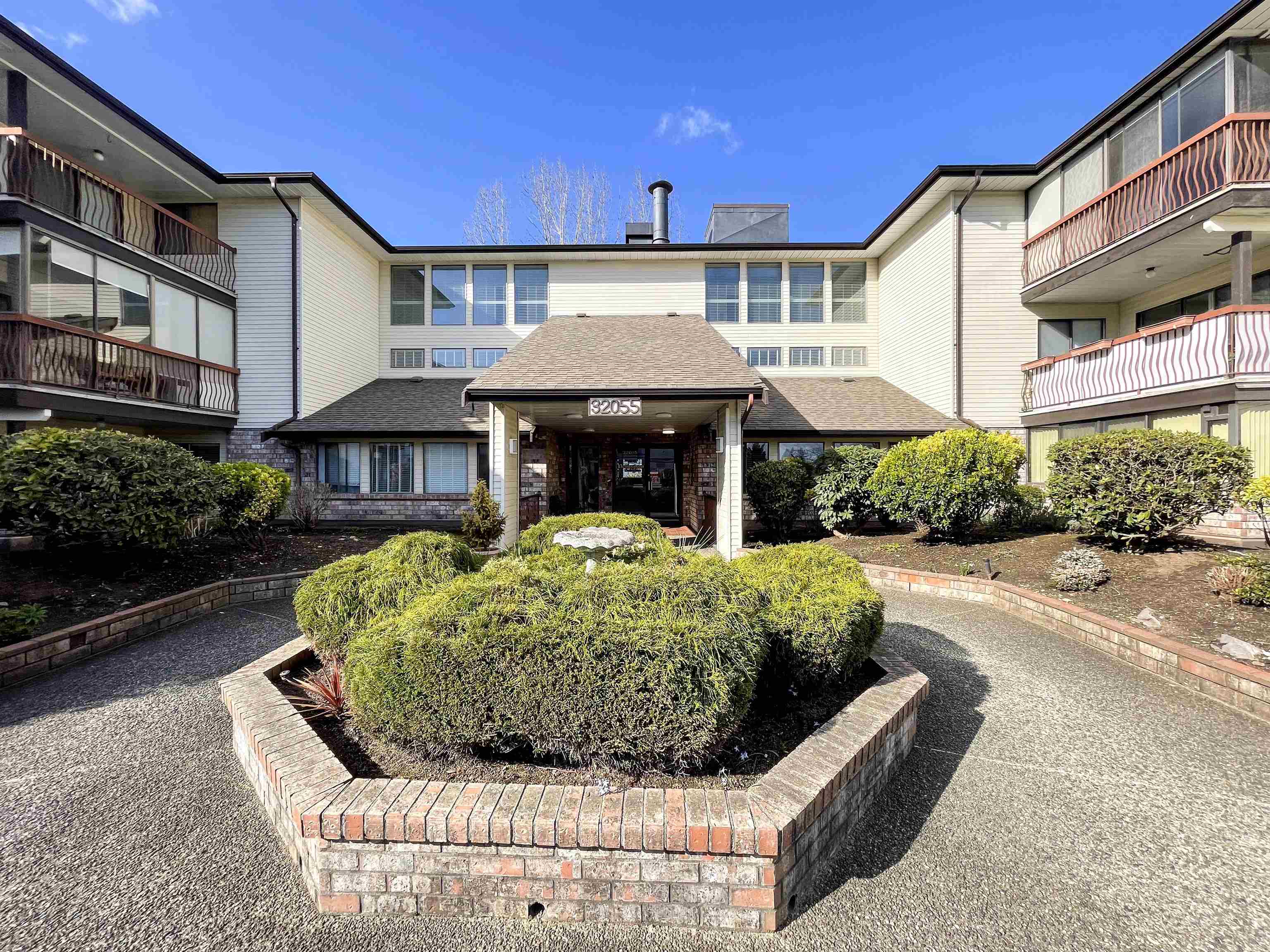 212 32055 OLD YALE ROAD, R3106447, BC,