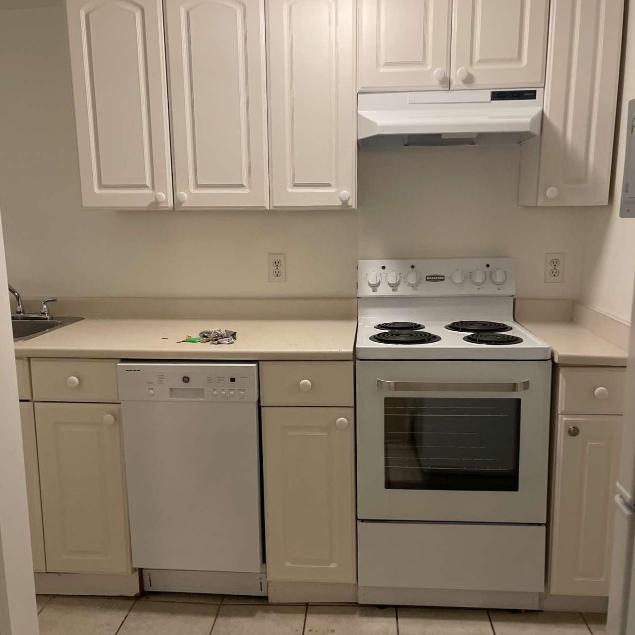 Lower 1965 LARCH STREET, R3106456, BC,