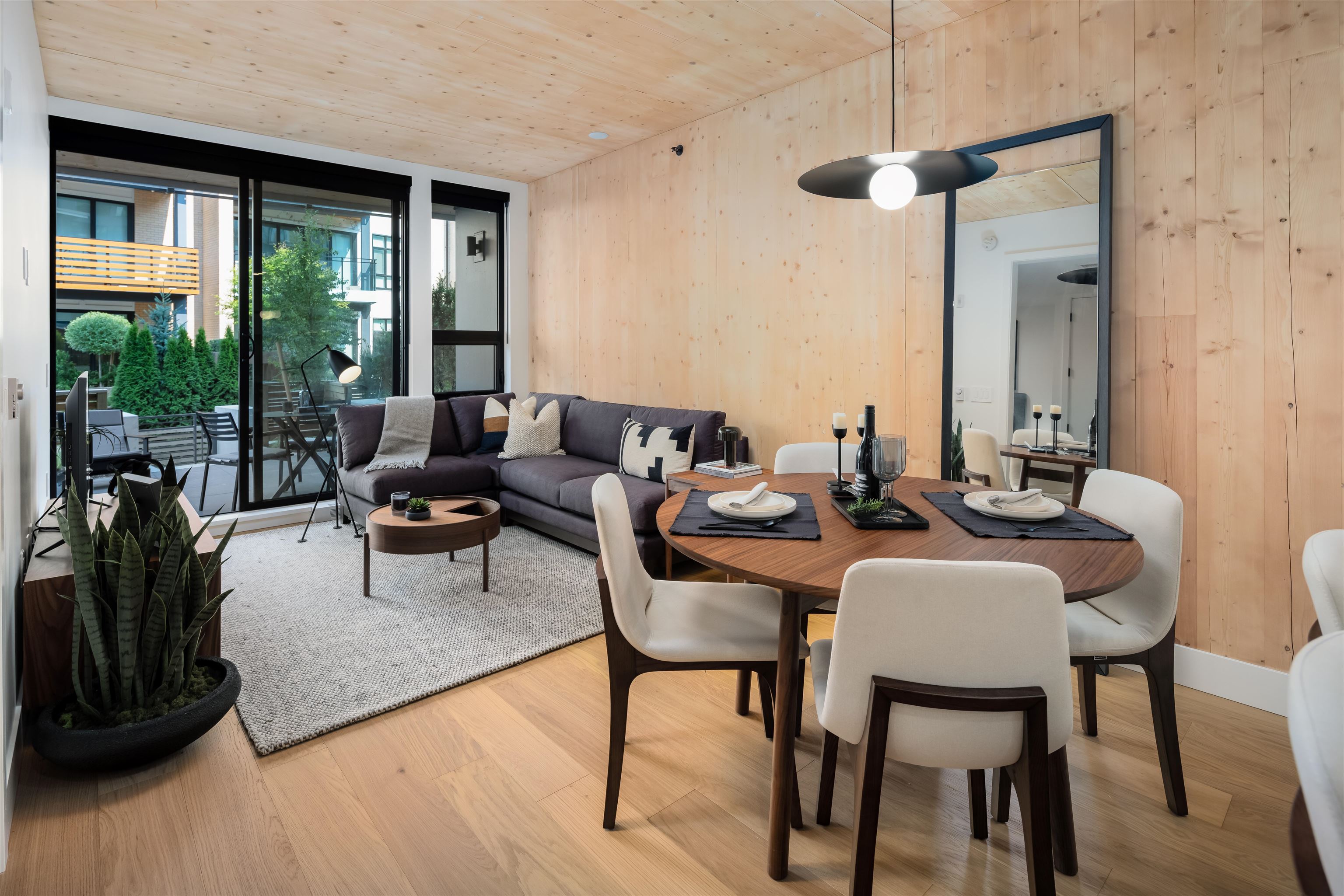 103 310 SALTER STREET, R3106806, BC,