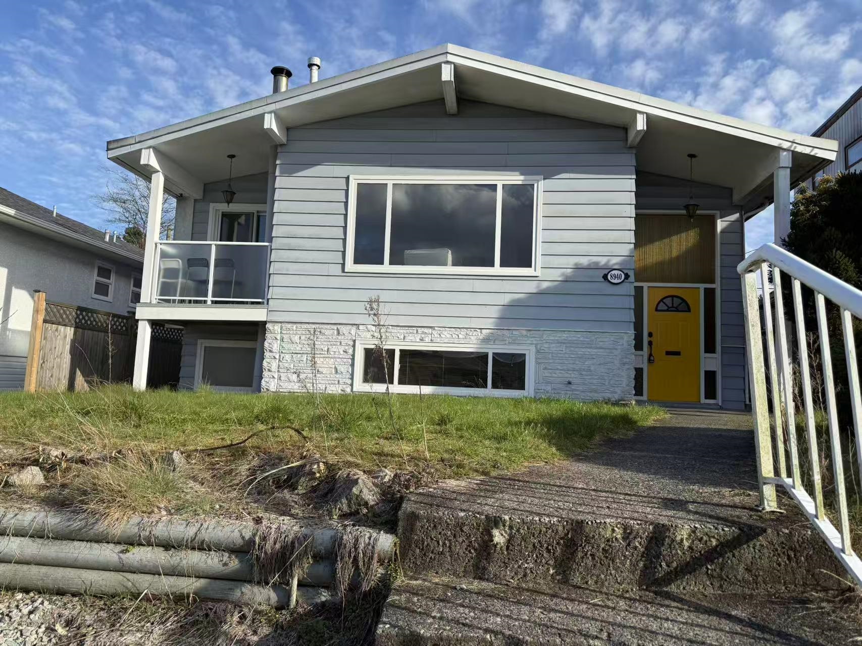 8940 MONROE AVENUE, Burnaby BC V3N 4E6, R3106824, BC,