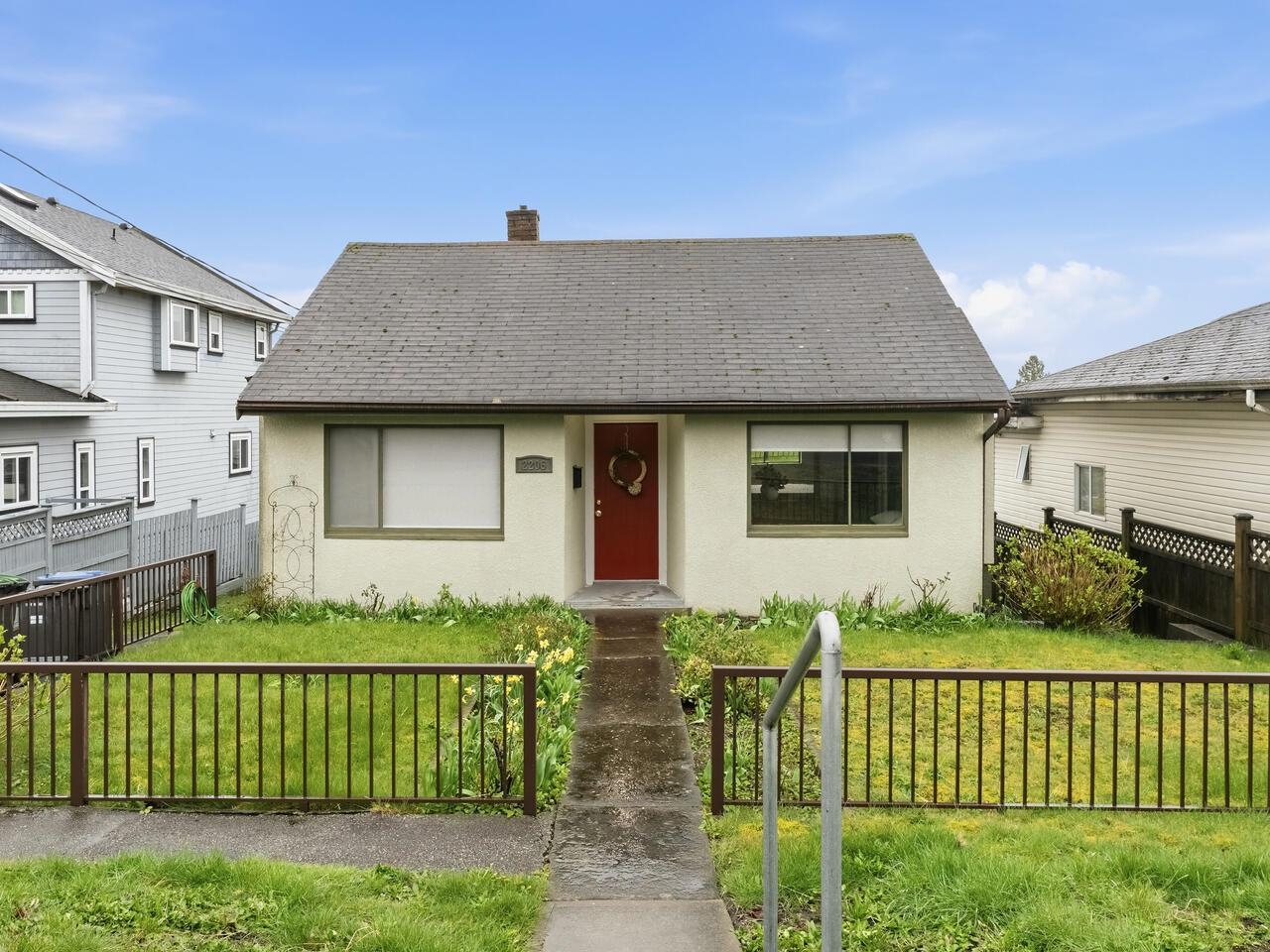 2206 EIGHTH AVENUE, New Westminster BC V3M 2V1, R3106904, BC,