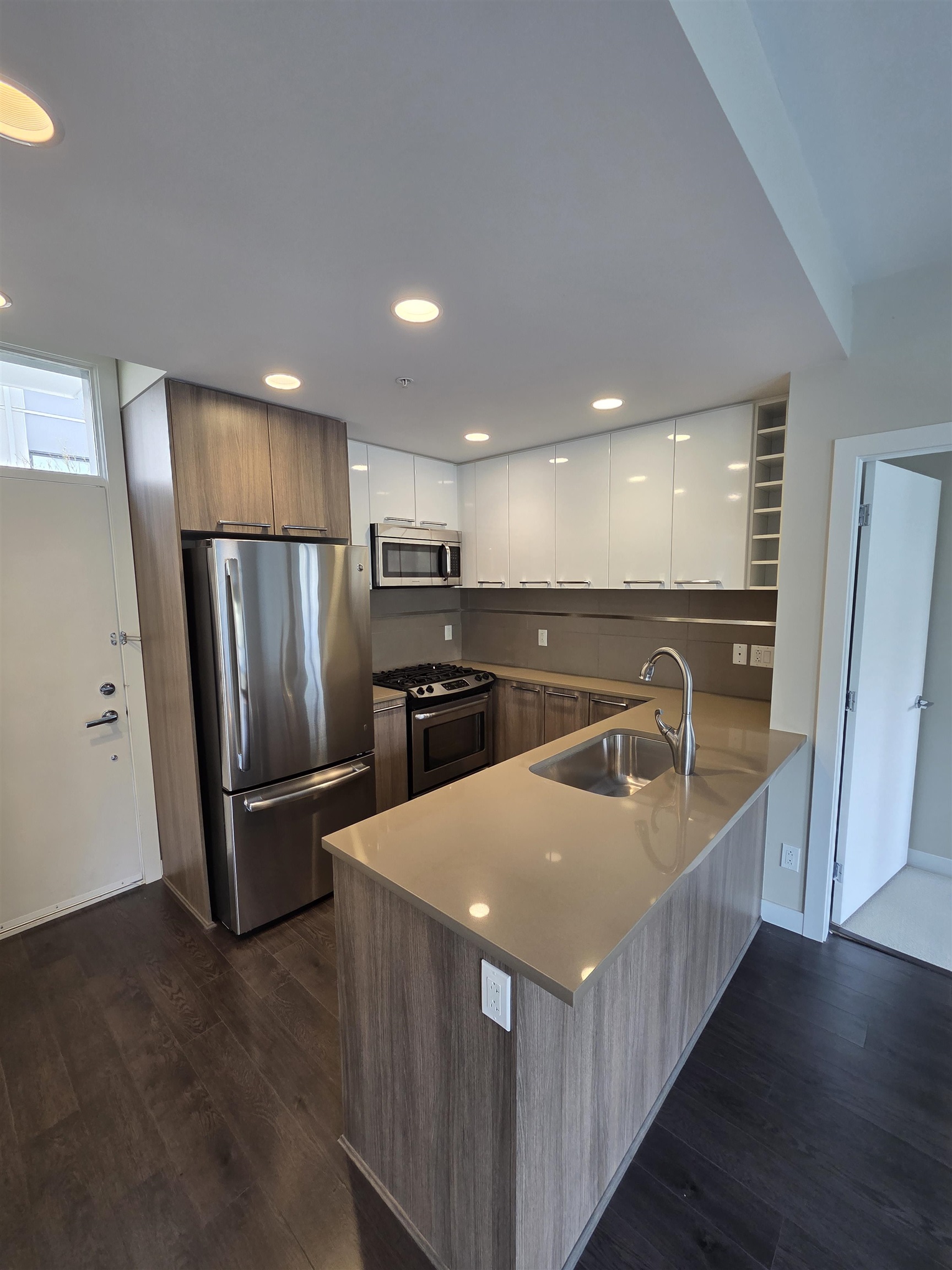 317 9350 UNIVERSITY HIGH STREET, R3107064, BC,