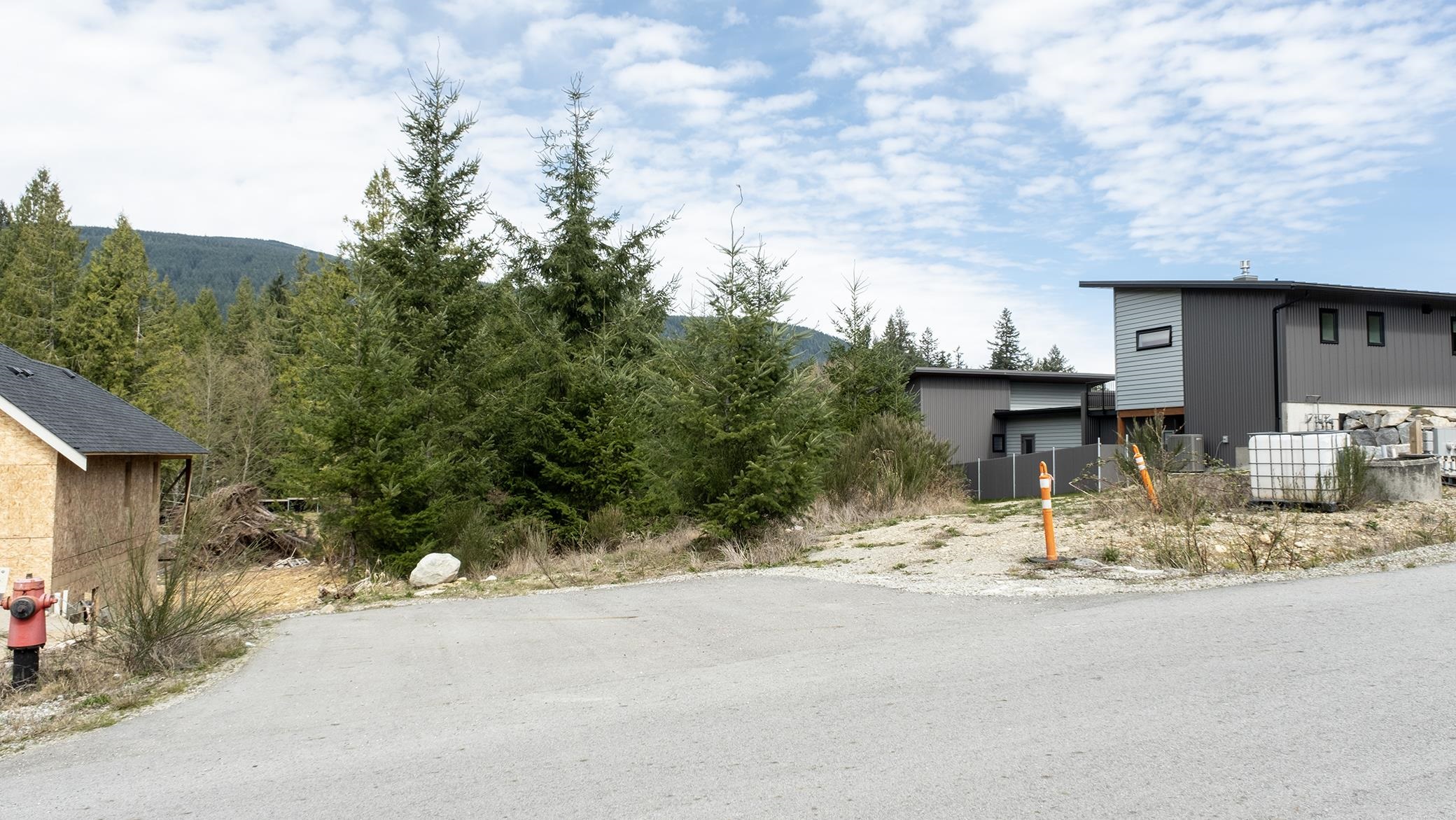 1221 CASTLE ROAD, Gibsons BC V0N 1V5, R3107136, BC,