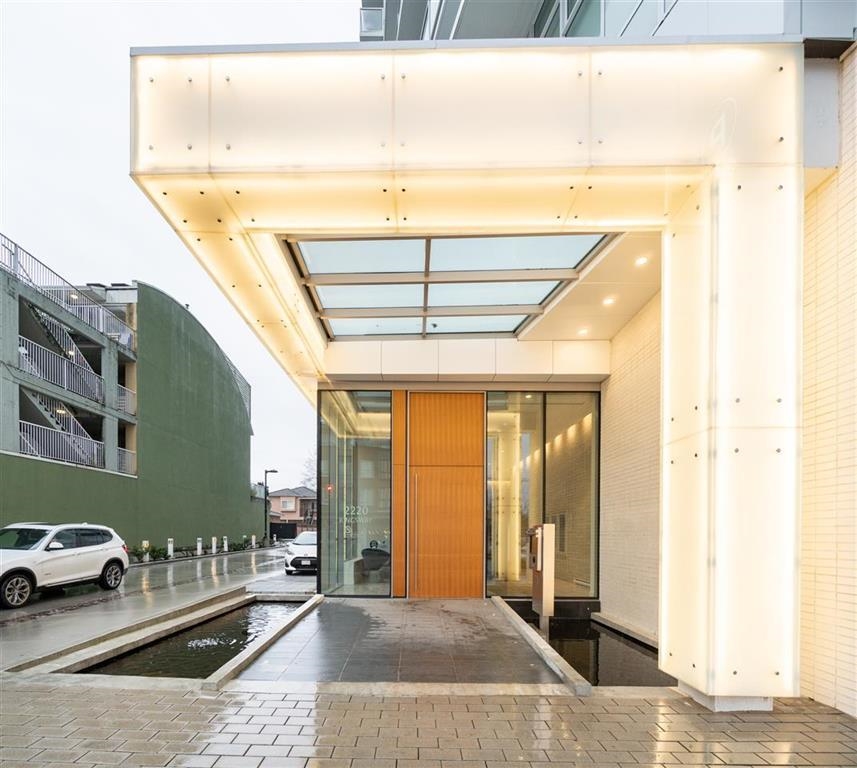 320 2220 KINGSWAY, R3107225, BC,