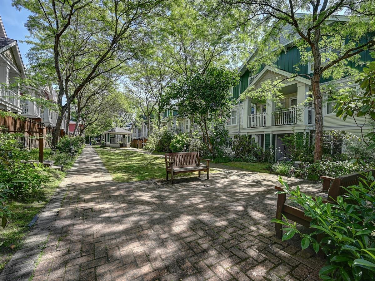 123 SEVENTH STREET, New Westminster BC V3M 6Y2, R3107228, BC,