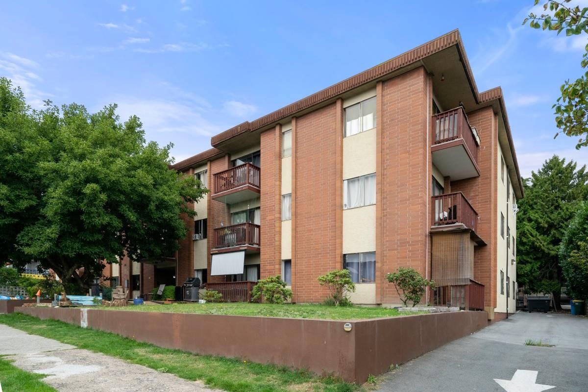 Ground Level 325 ASH ST., R3107235, BC,