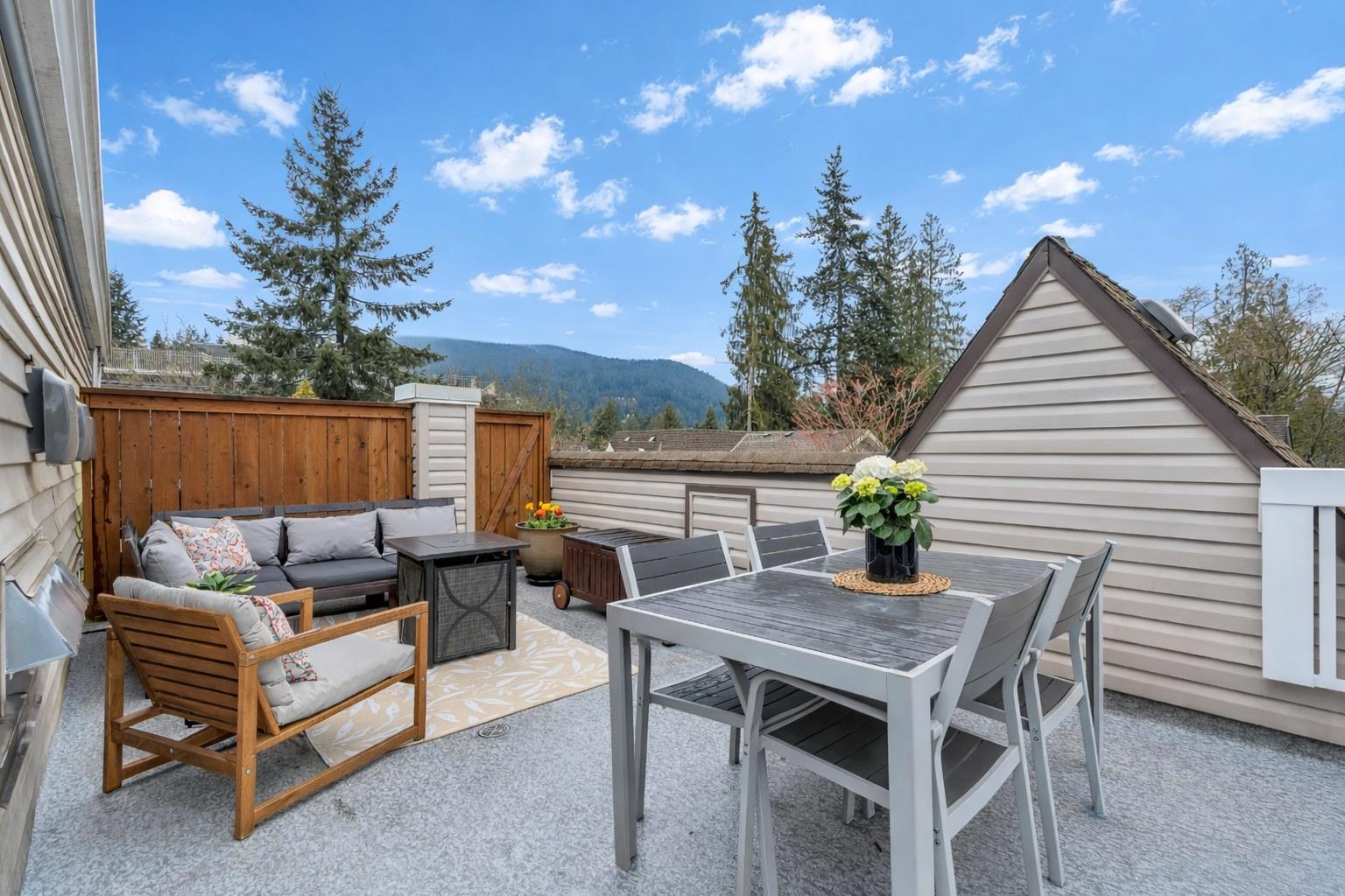 13 1073 LYNN VALLEY ROAD, R3107293, BC,