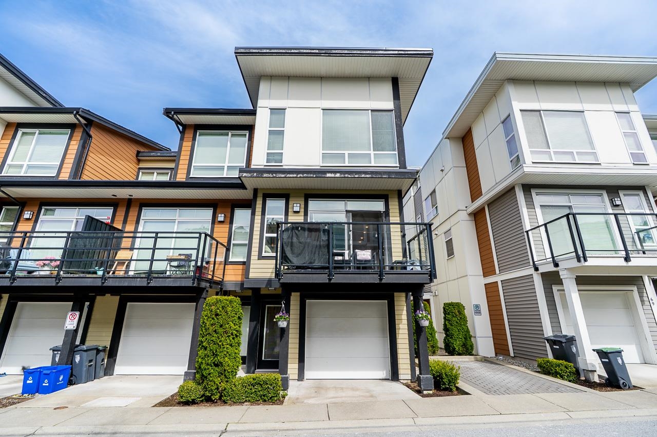 MLS® listing #R3107304 for sale located at 70 20857 77A AVENUE