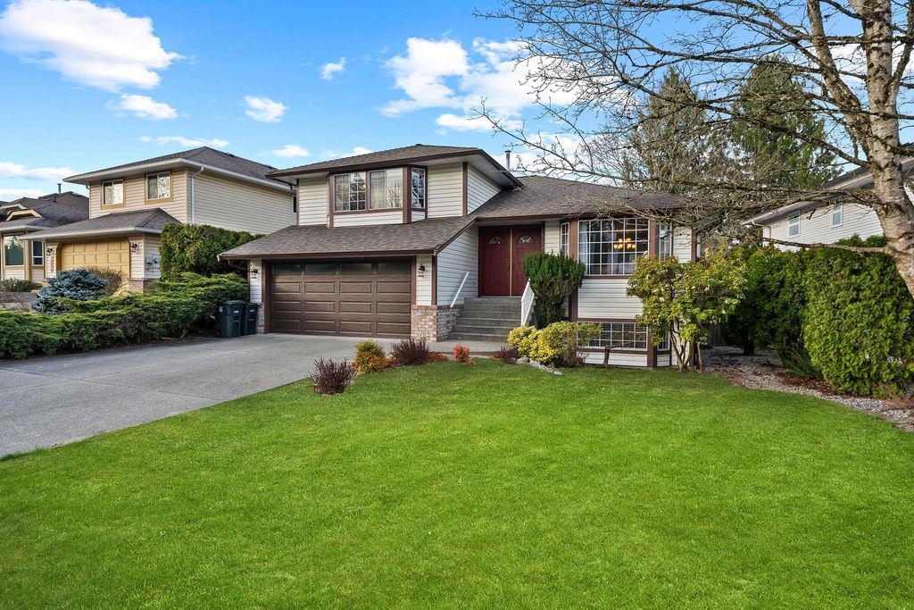 MLS® listing #R3107317 for sale located at 19620 SOMERSET DRIVE, Pitt Meadows BC V3Y 2L4