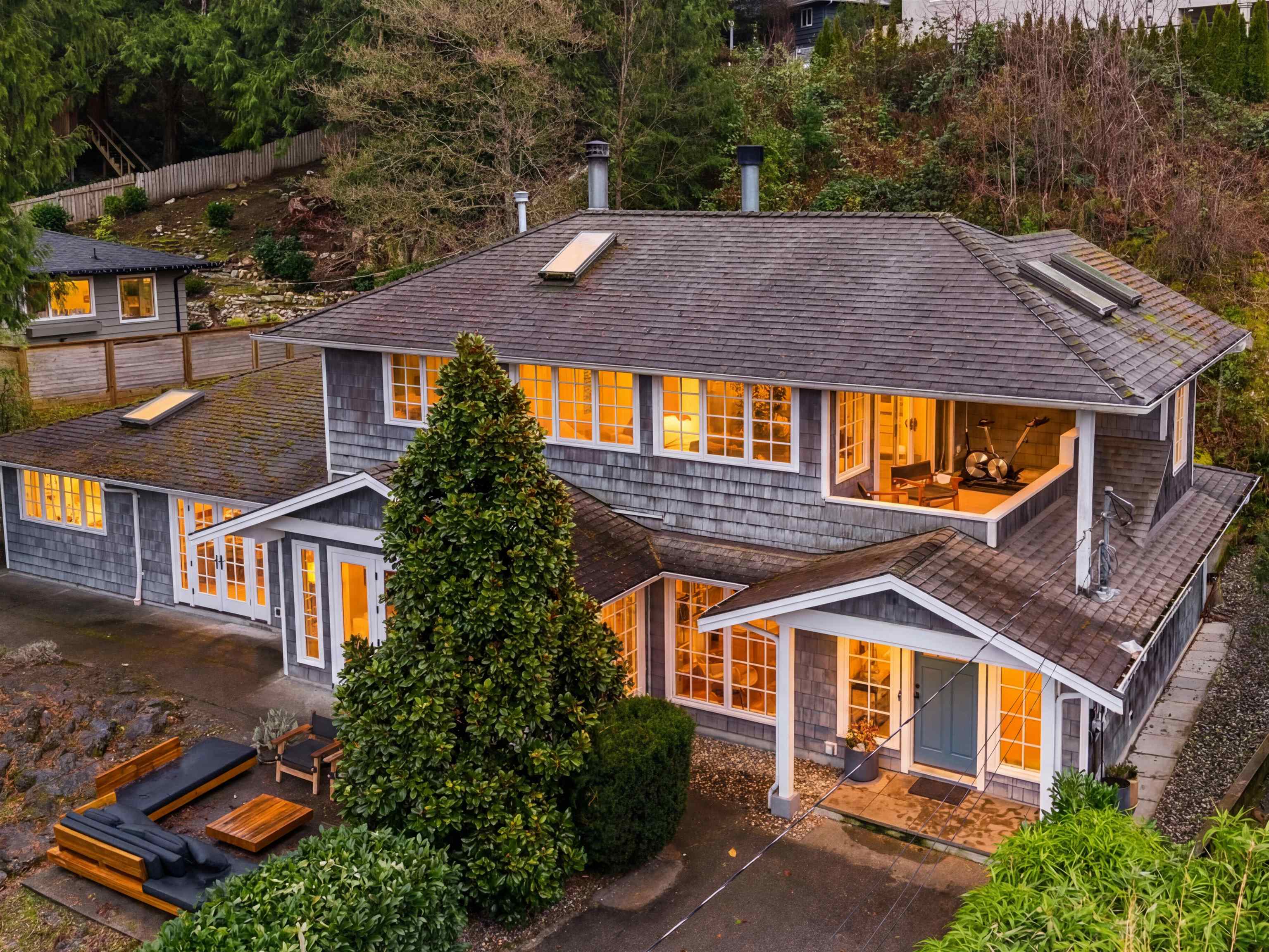 5478 GREENLEAF ROAD, West Vancouver BC V7W 1N6, R3107352, BC,