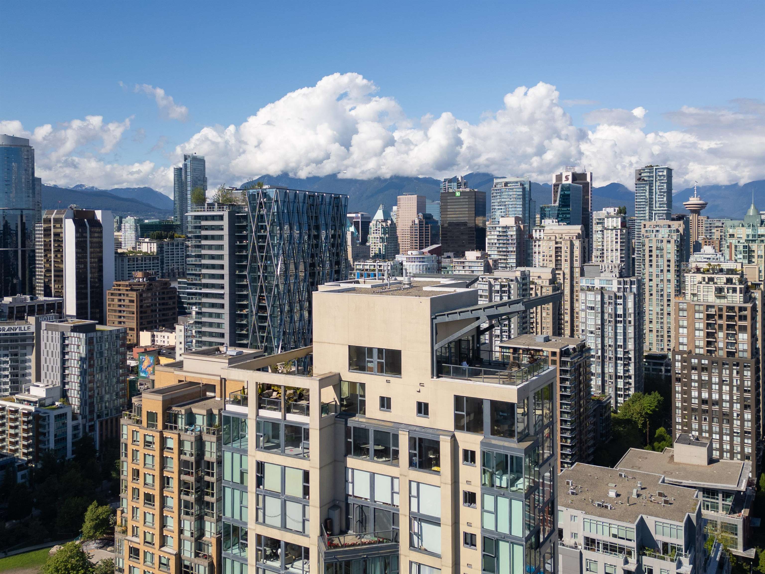 MLS® listing #R3107401 for sale located at 2901 1155 HOMER STREET