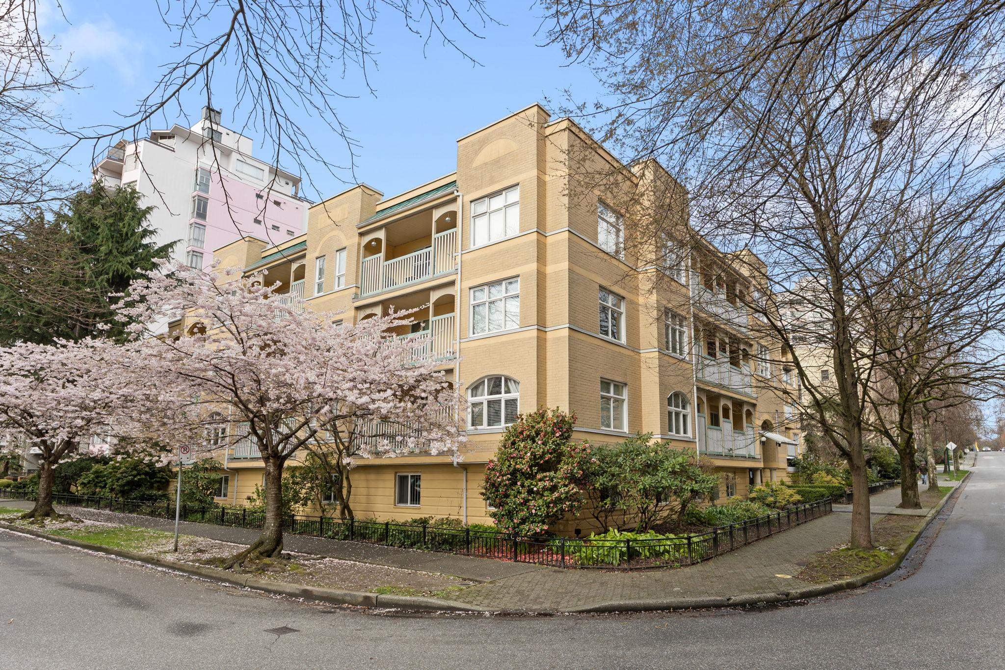 203 1125 GILFORD STREET, R3107484, BC,