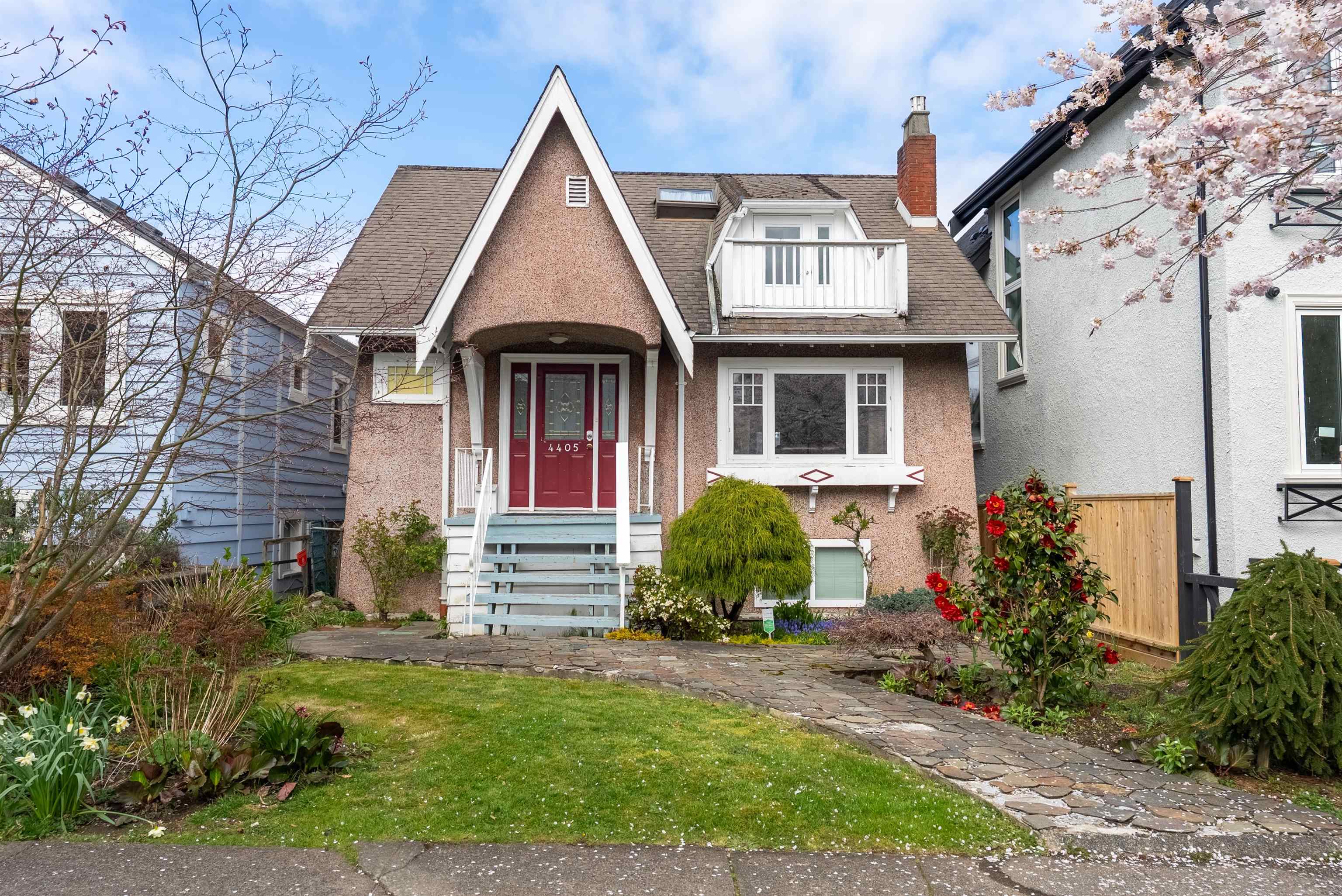 4405 W 9TH AVENUE, Vancouver BC V6R 2C9, R3107498, BC,