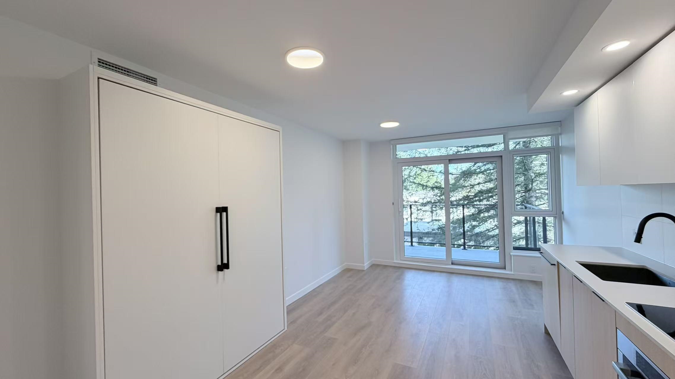 4XX 13738 CENTRAL AVE, R3107501, BC,