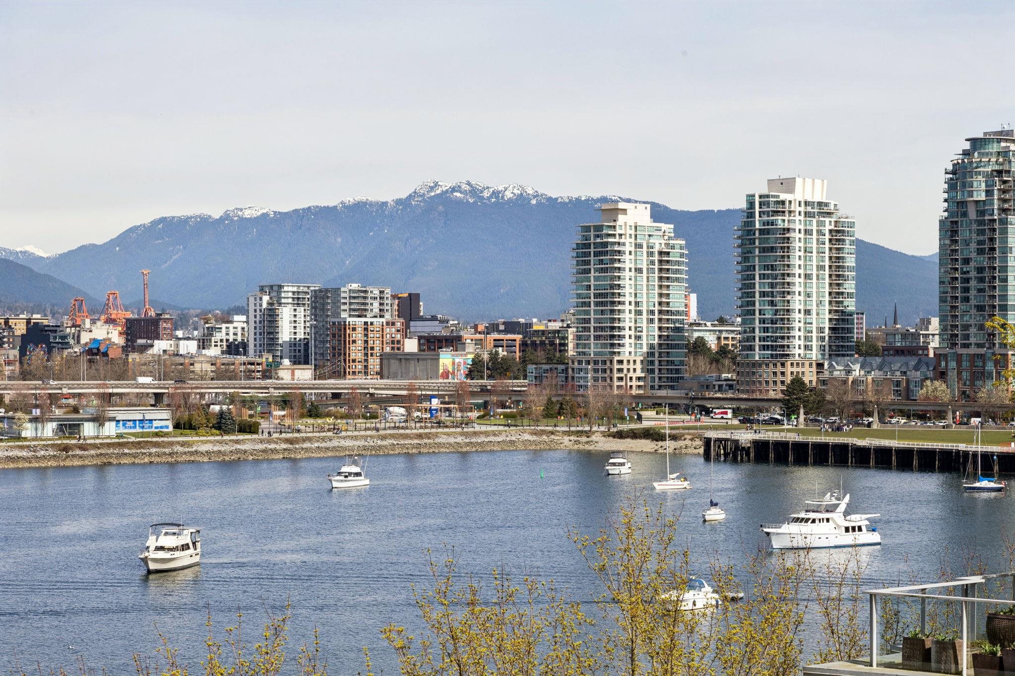 603 181 ATHLETES WAY, R3107615, BC,