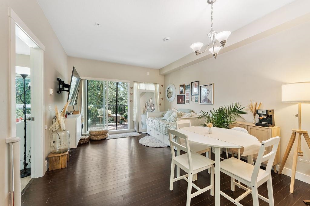 211 9655 KING GEORGE BOULEVARD, R3107710, BC,