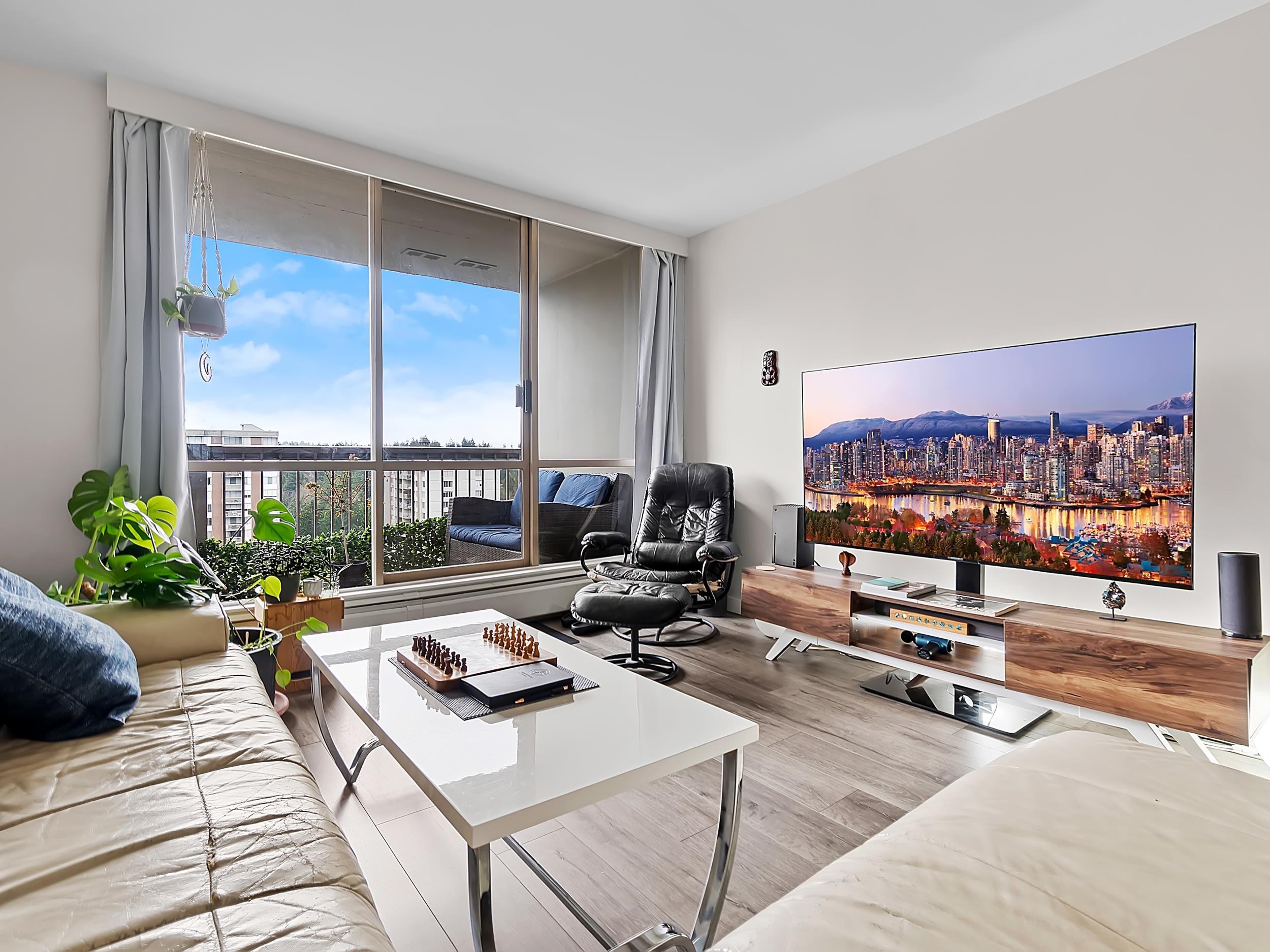 1808 2016 FULLERTON AVENUE, R3107723, BC,