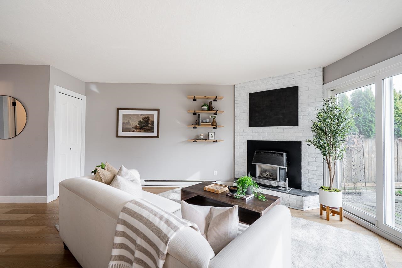 35 46689 FIRST AVENUE, R3107800, BC,