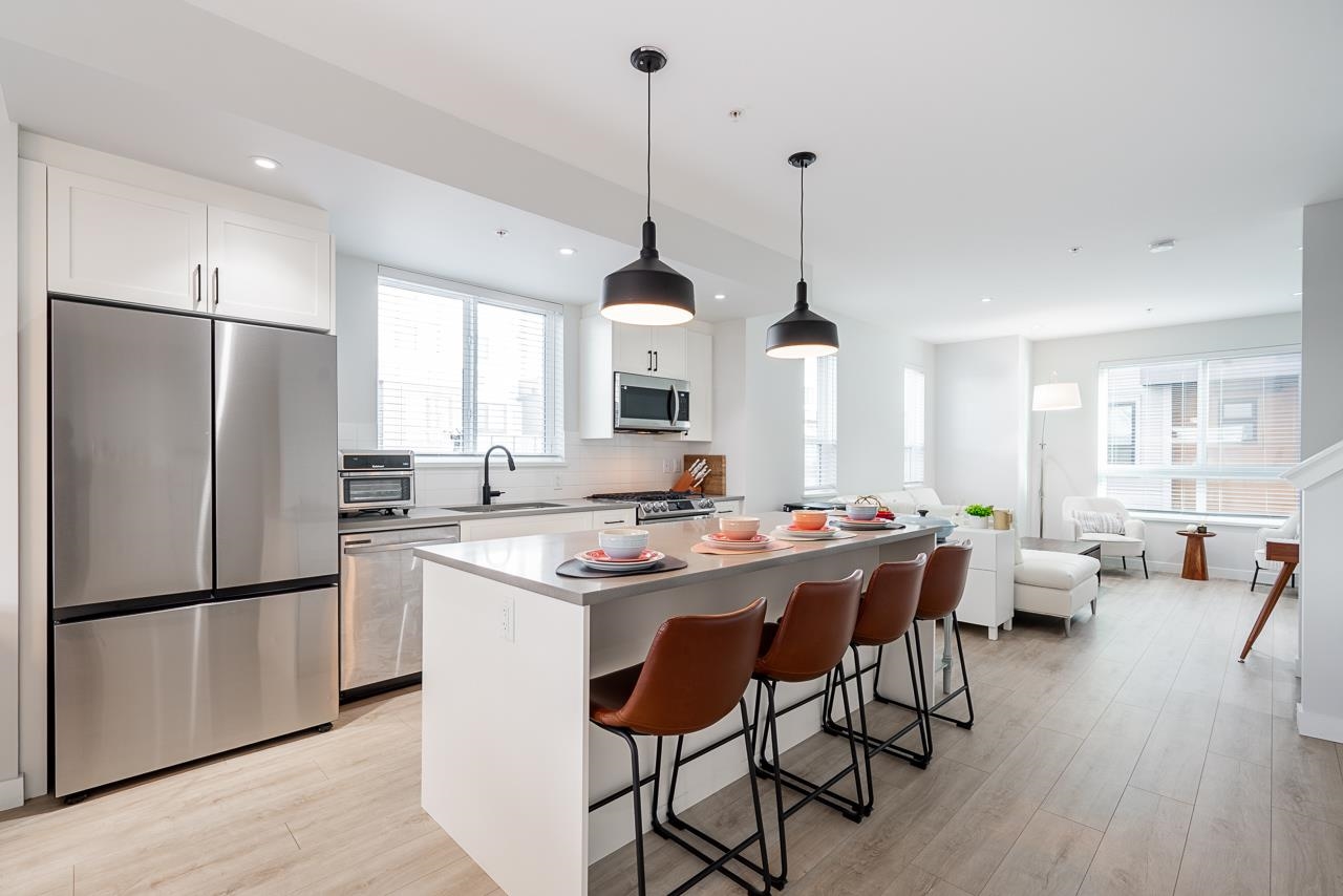 50 20057 82 AVENUE, R3107984, BC,