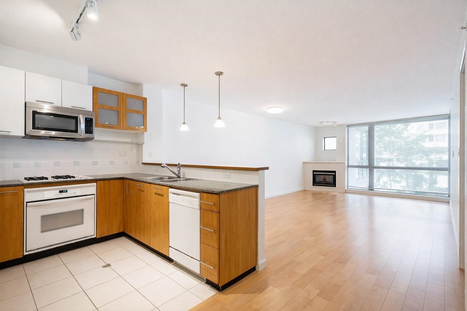 609 7831 WESTMINSTER HIGHWAY, R3108145, BC,