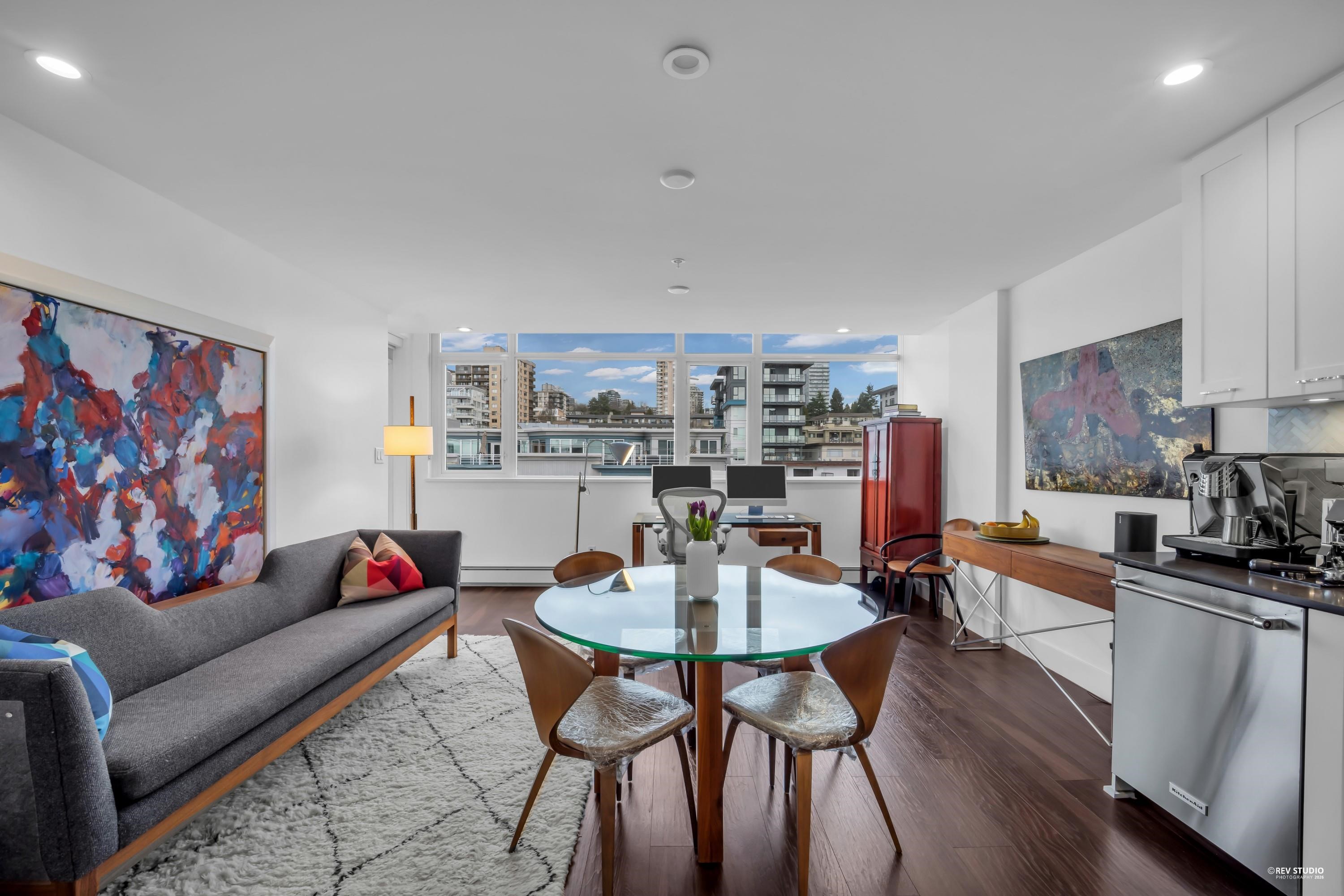 506 131 3RD STREET, R3108232, BC,