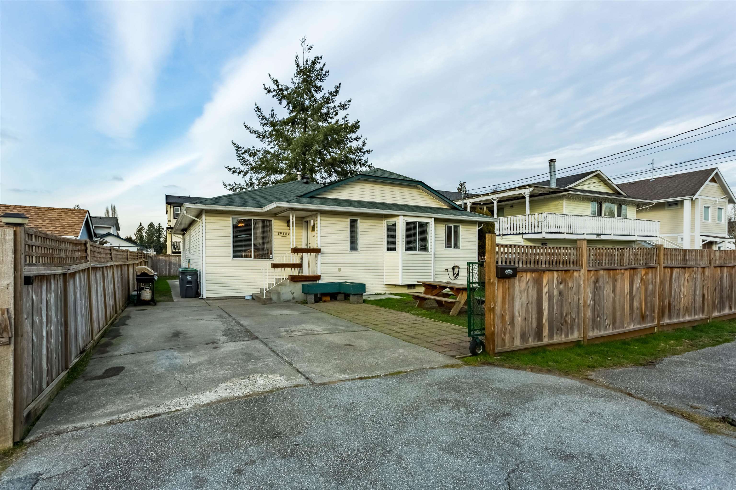 12717 114 AVENUE, Surrey BC V3V 3P2, R3108254, BC,