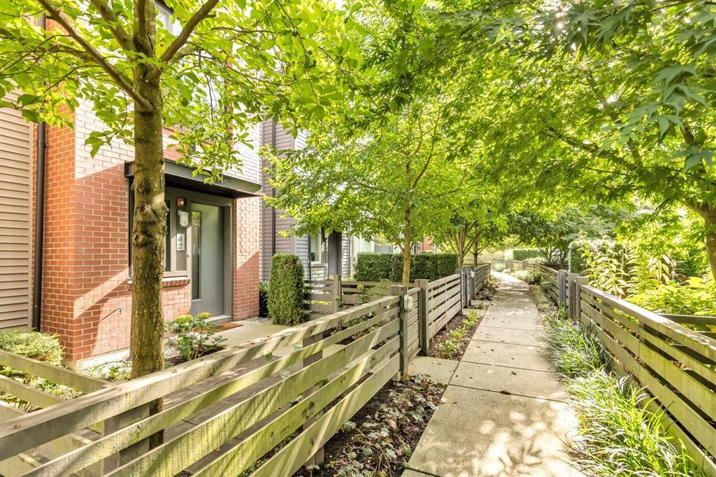 MLS® listing #R3108279 for sale located at 42 2332 RANGER LANE