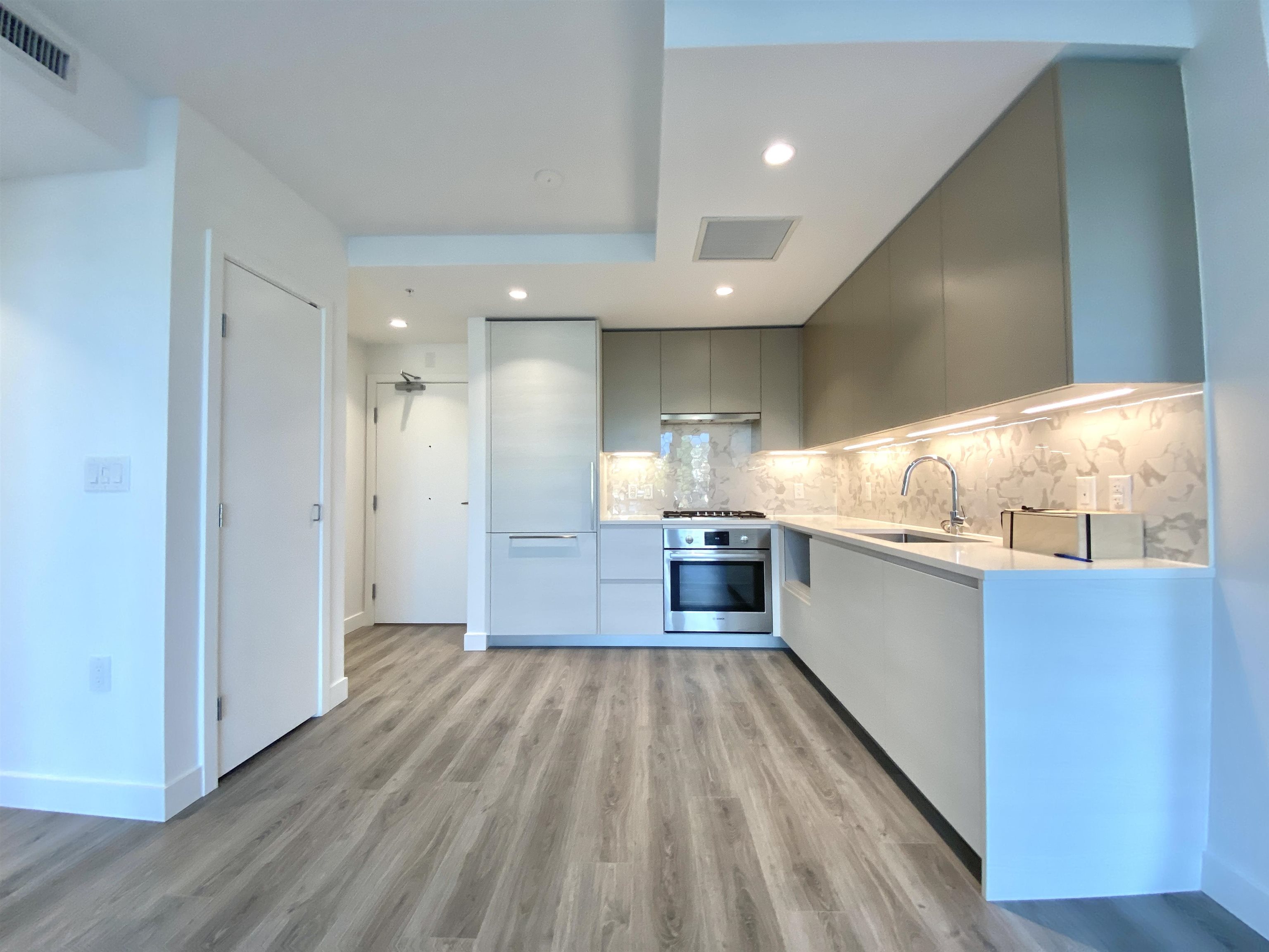 5xx 8181 CHESTER STREET, R3108295, BC,