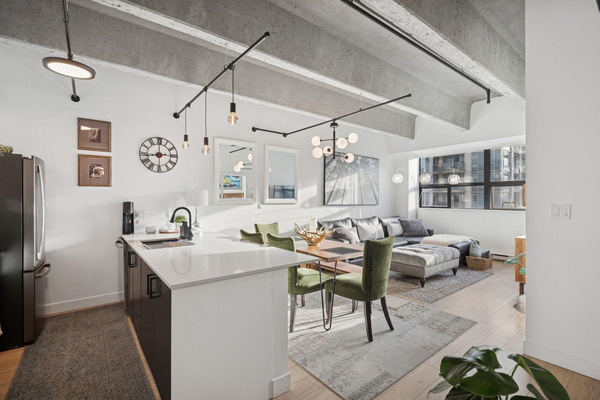 610 615 BELMONT STREET, R3108399, BC,