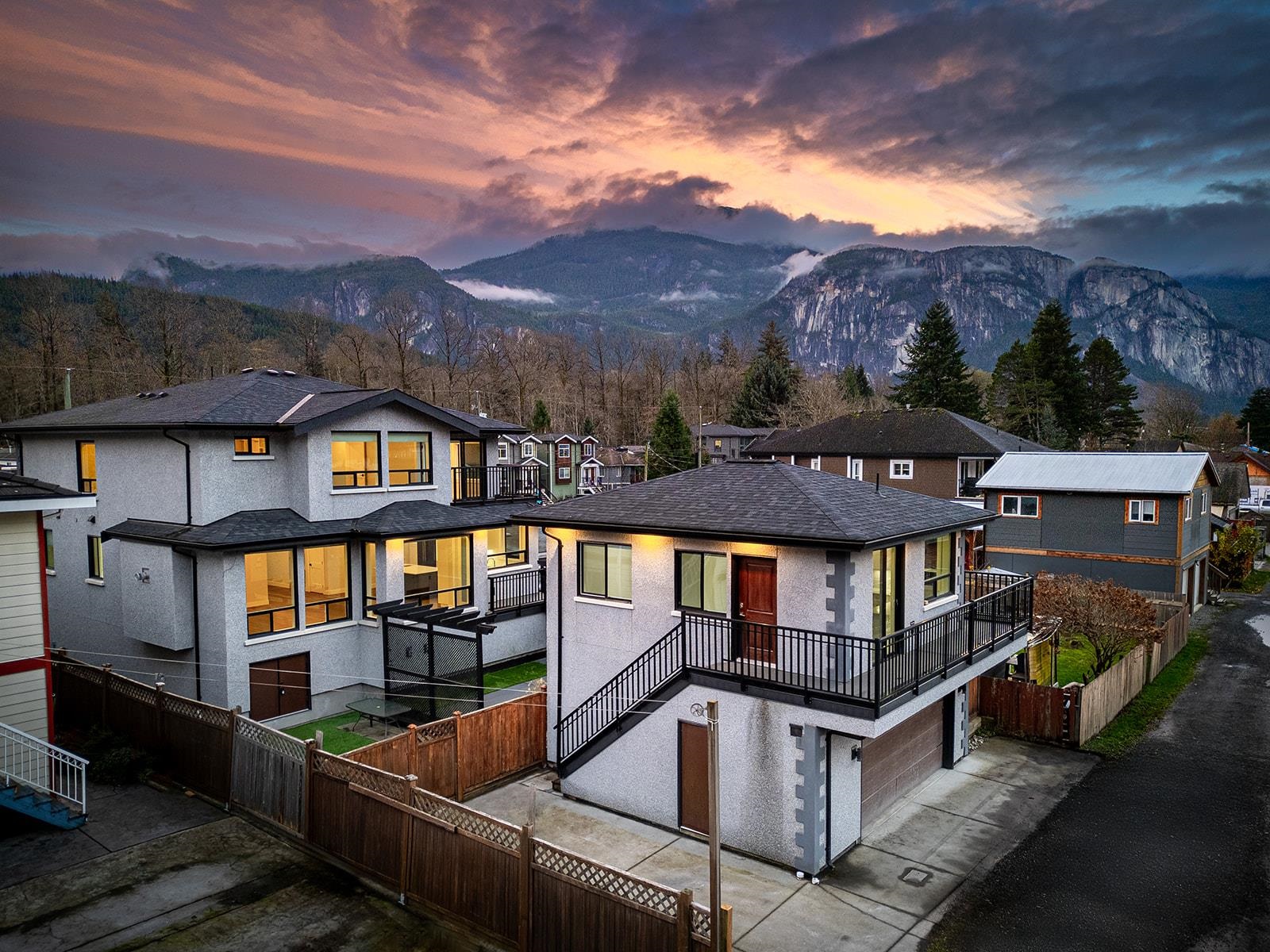 MLS® listing #R3108410 for sale located at 38883 BRITANNIA AVENUE, Squamish BC V0N 3B0