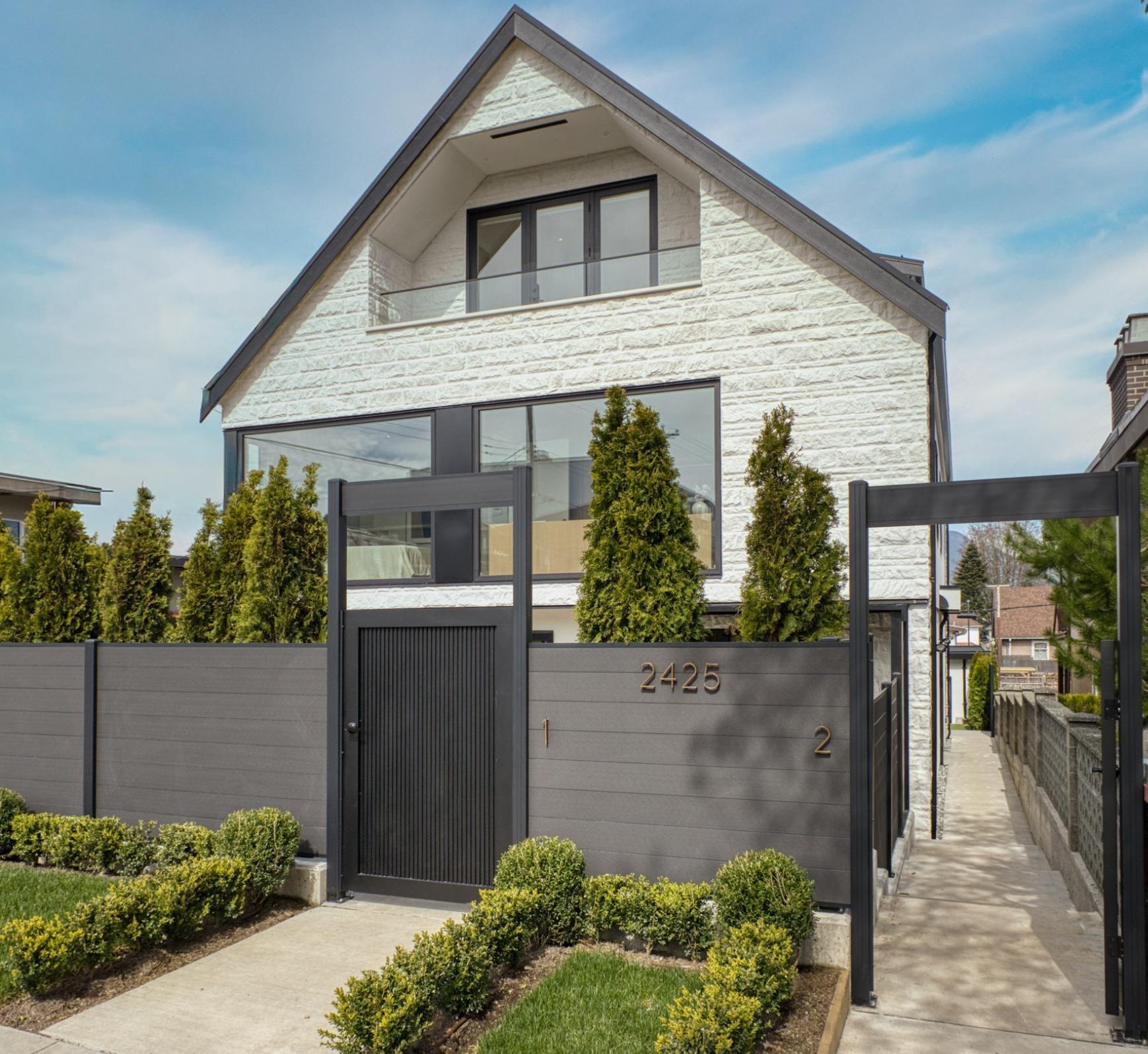 2 2425 KITCHENER STREET, R3108619, BC,