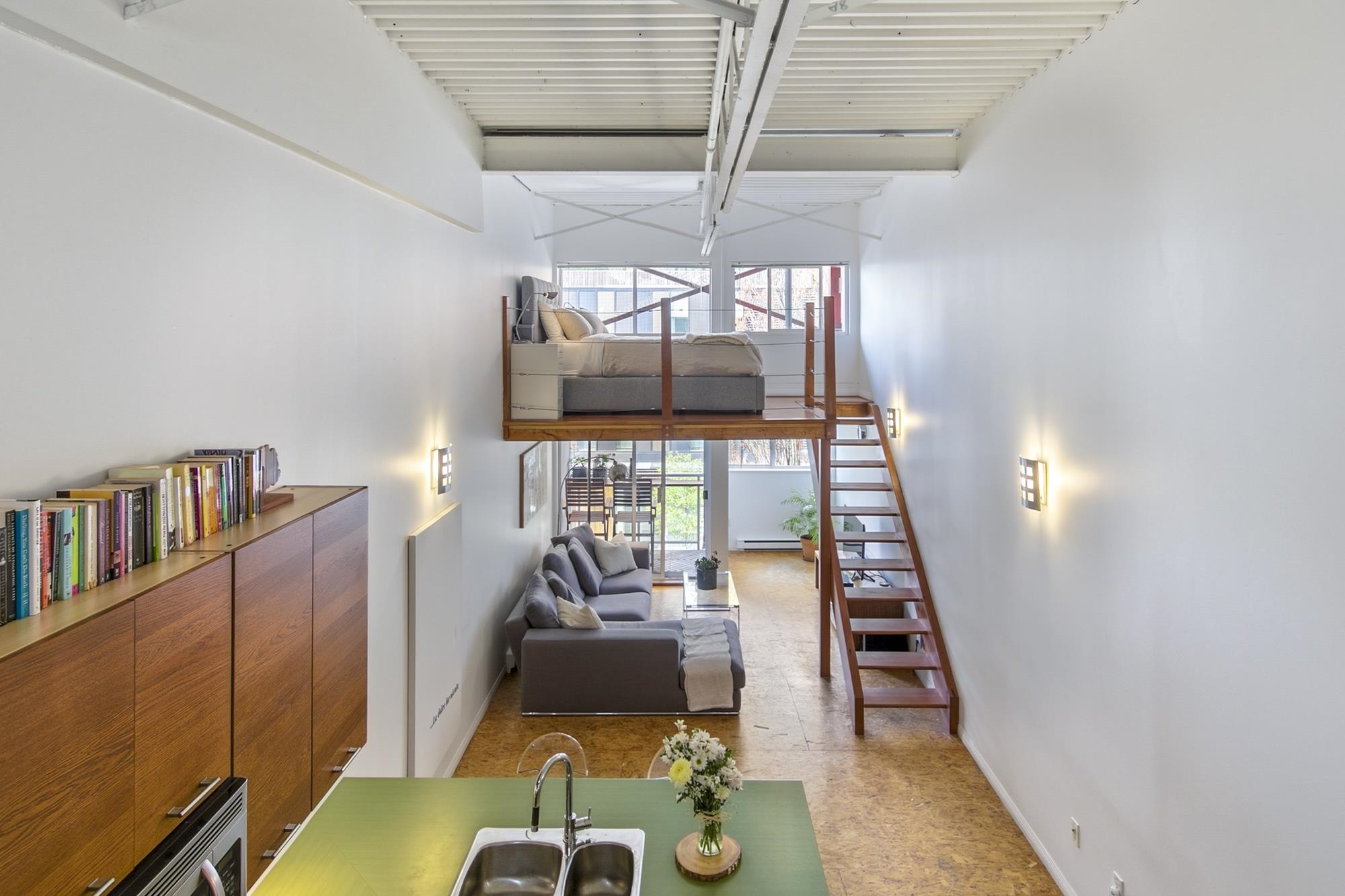 C6 238 10TH AVENUE, R3108717, BC,