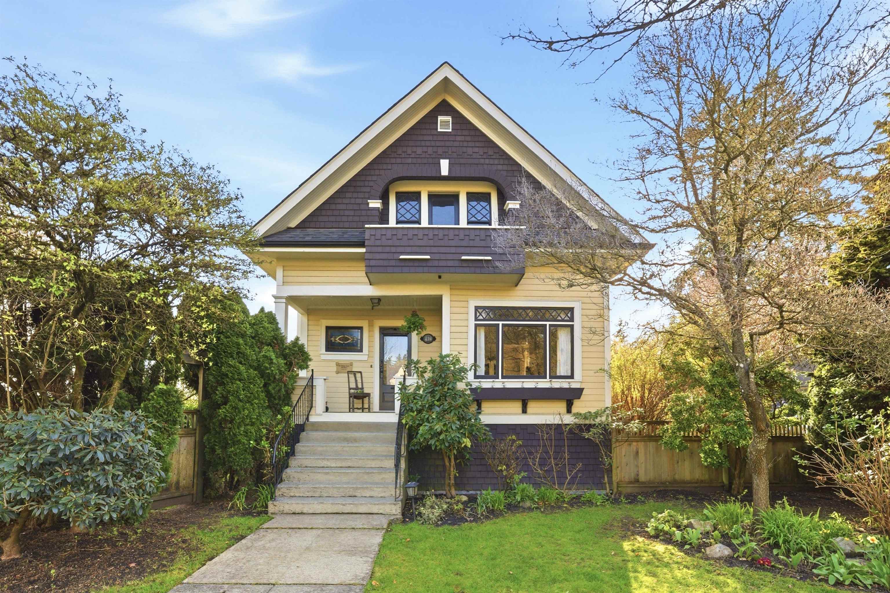 416 SECOND STREET, New Westminster BC V3L 2L4, R3108734, BC,