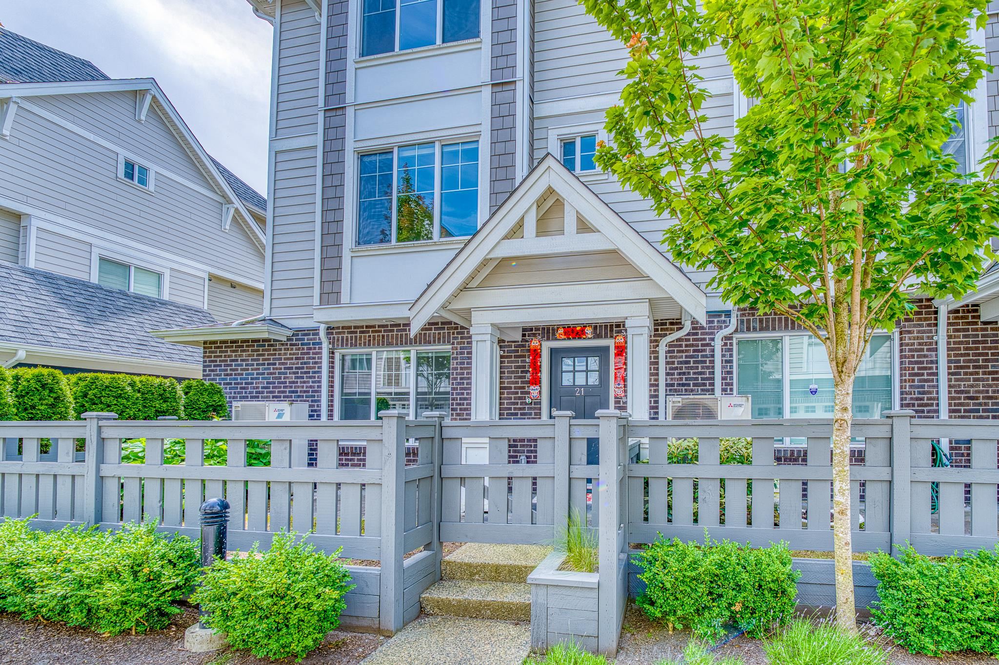 21 7180 LECHOW STREET, R3108741, BC,