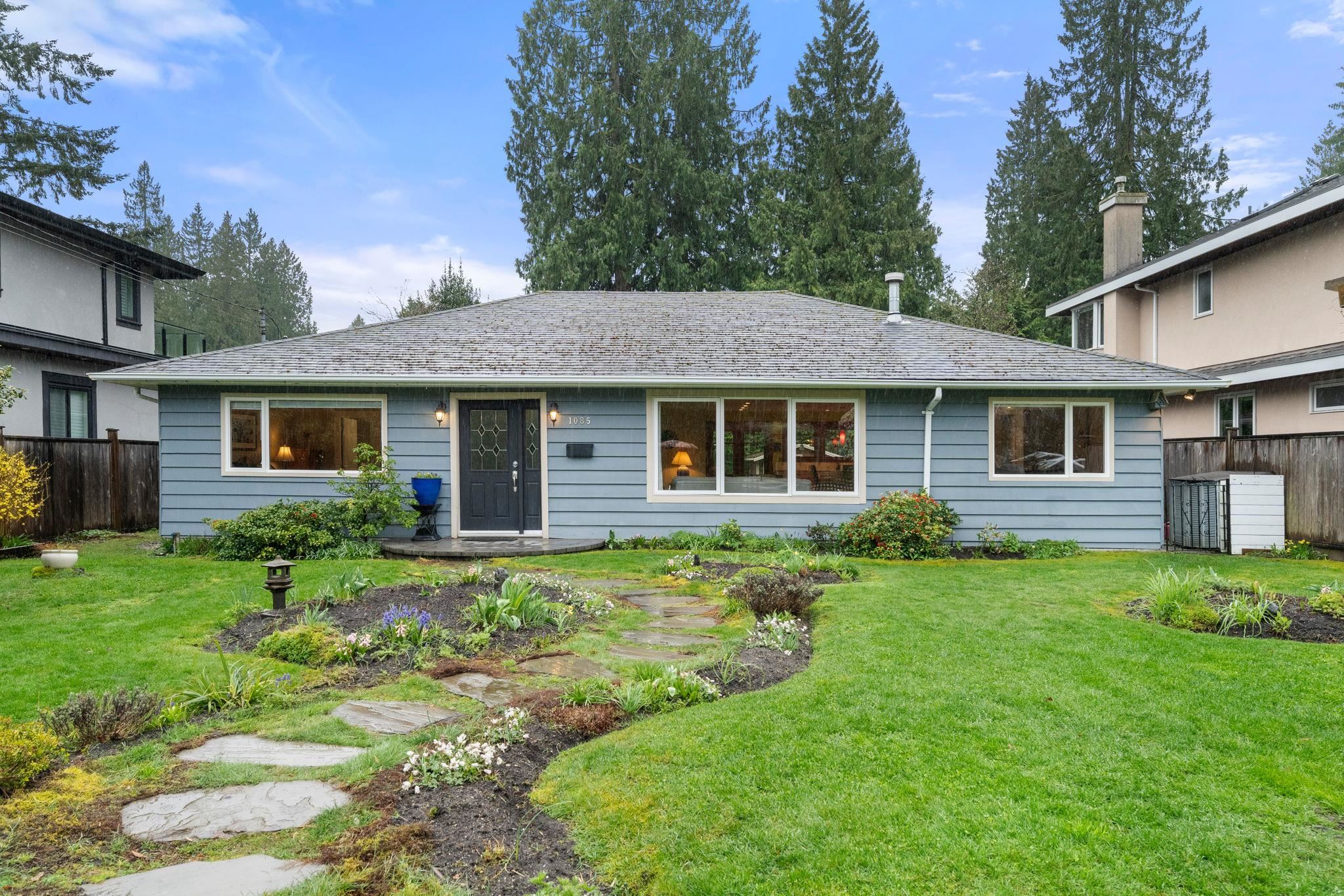 1085 EDGEWOOD ROAD, North Vancouver BC V7R 1Y8, R3108748, BC,