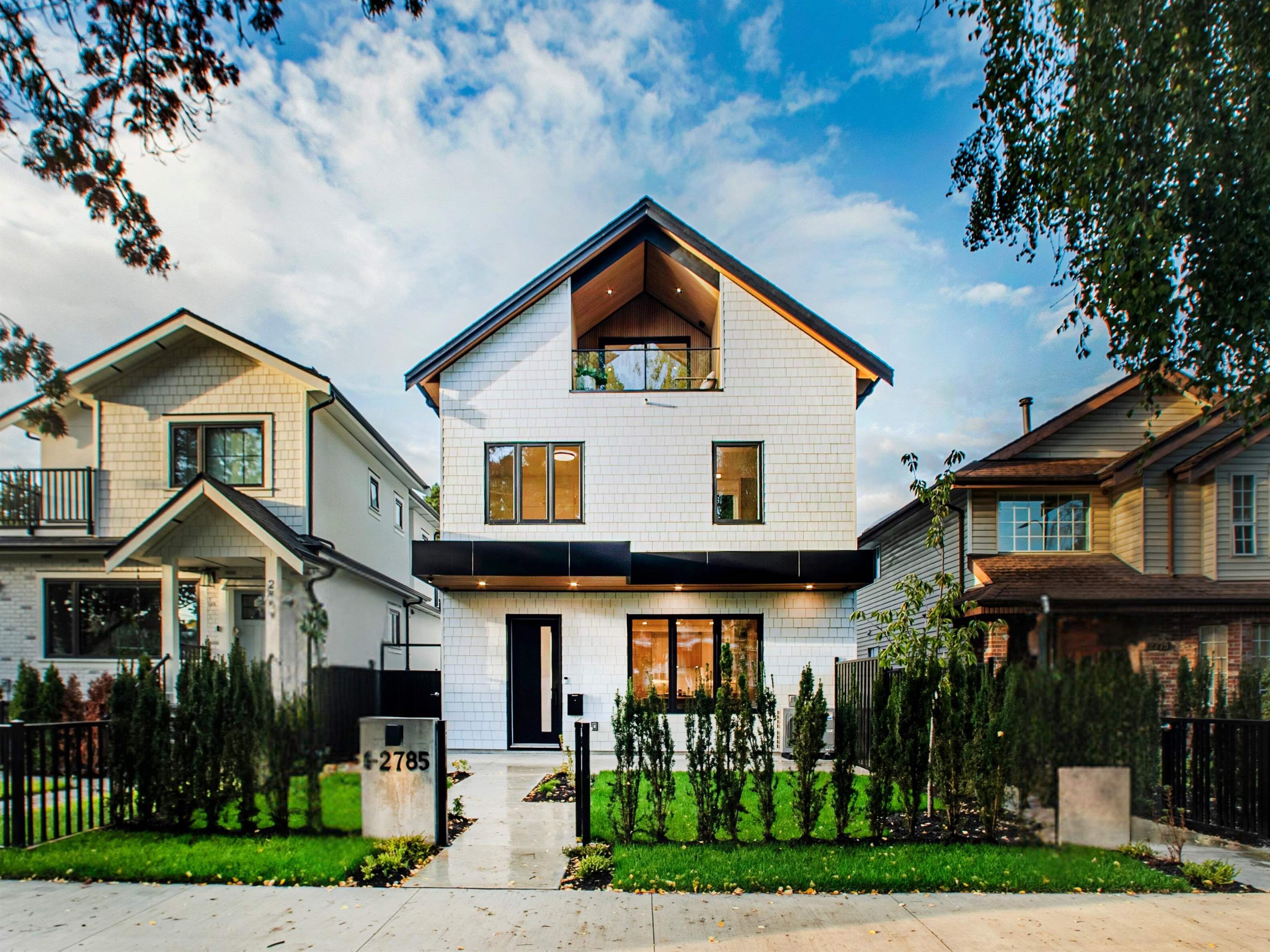 1 2785 21 AVENUE, R3108763, BC,