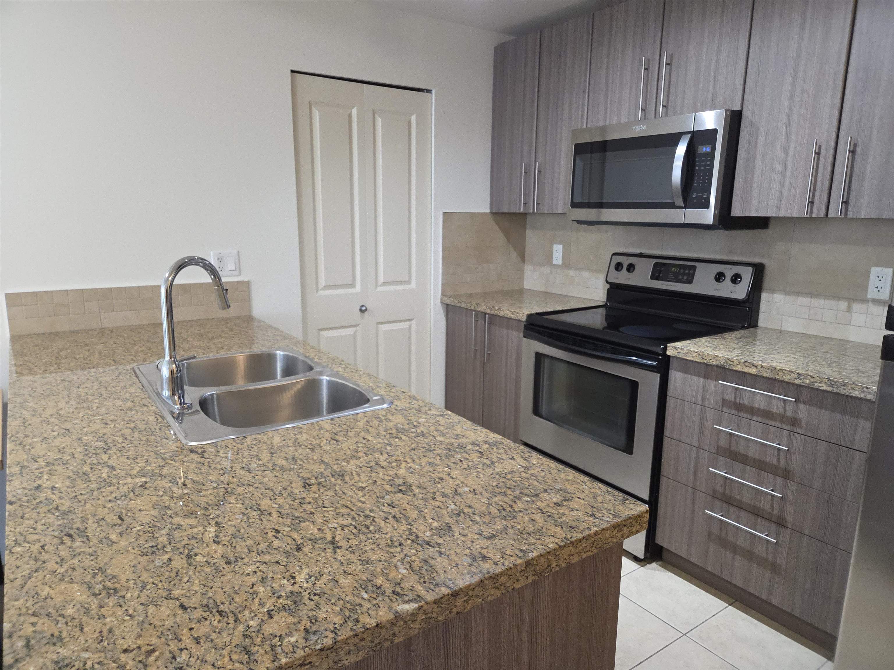 1005 898 CARNARVON STREET, R3108849, BC,