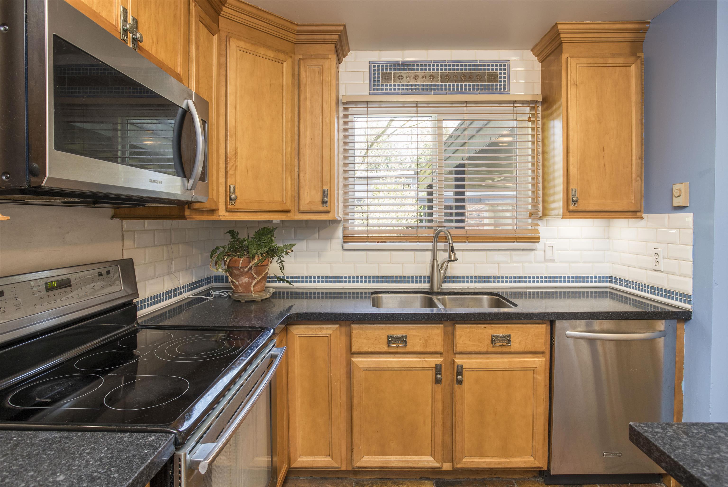 1 12101 SCHMIDT CRESCENT, R3108857, BC,