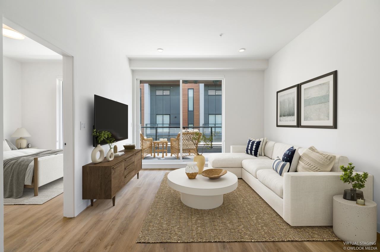 209 375 CLAYTON STREET, R3108911, BC,