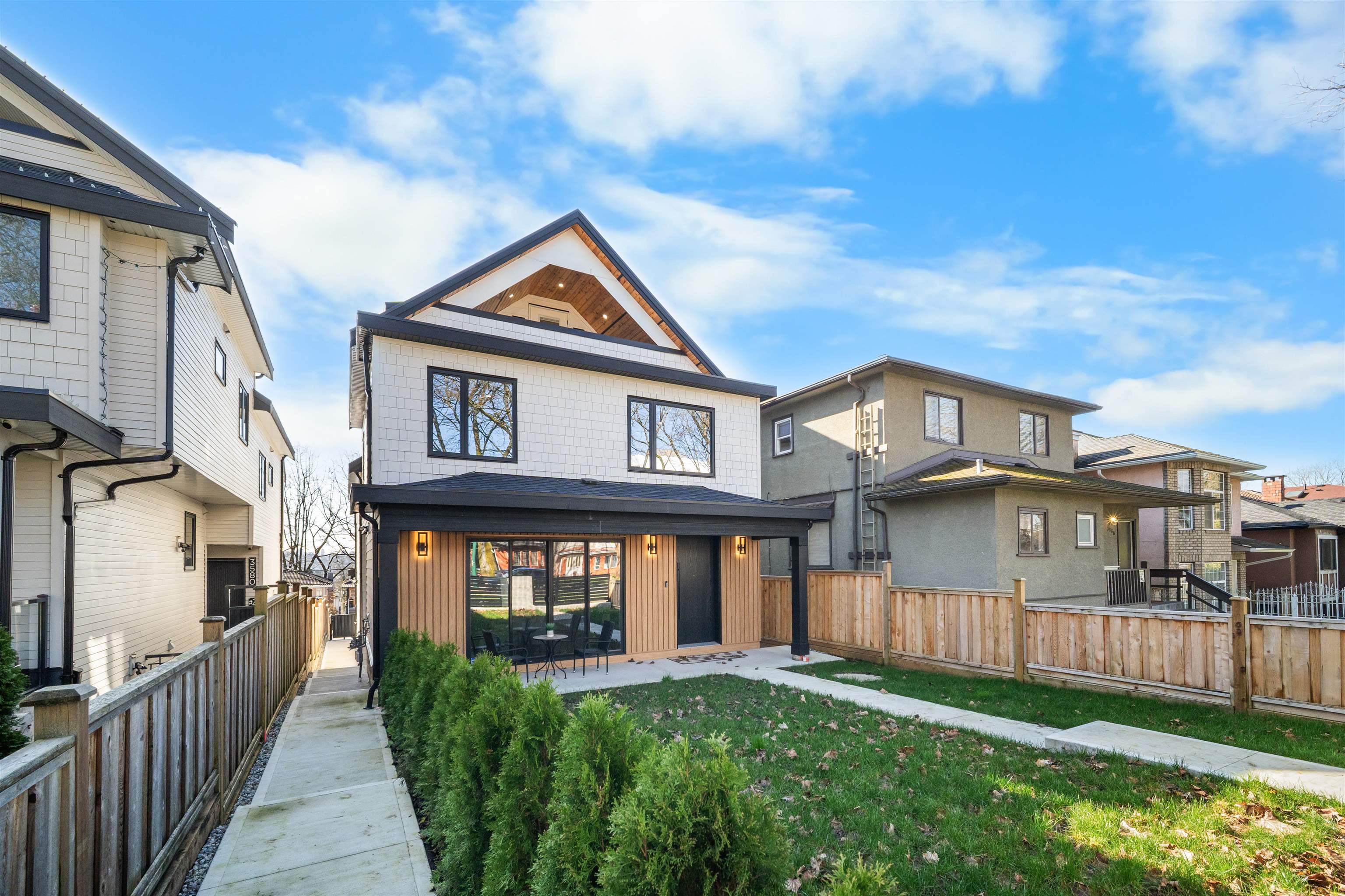 1 3576 PENDER STREET, R3108988, BC,