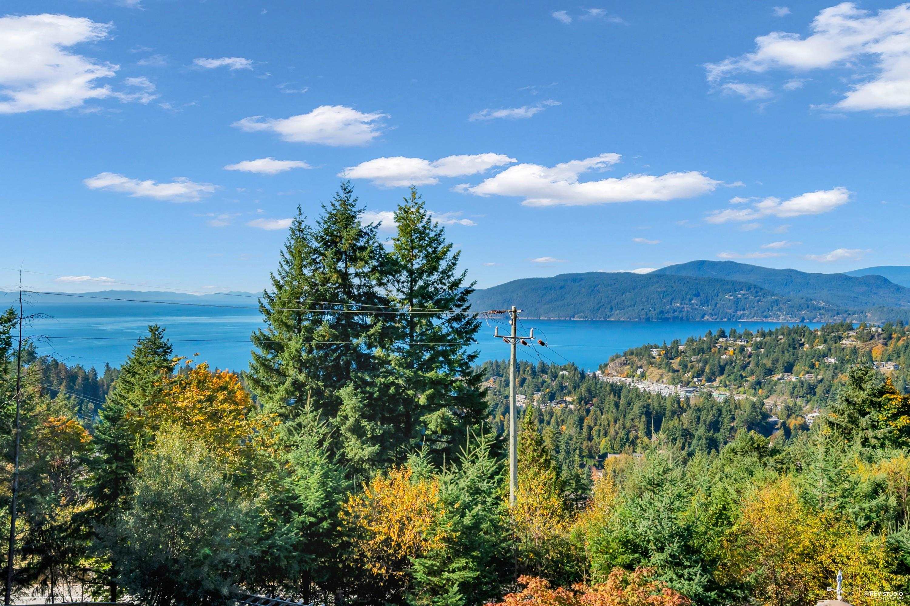 4673 WOODBURN ROAD, West Vancouver BC V7S 2W7, R3109063, BC,