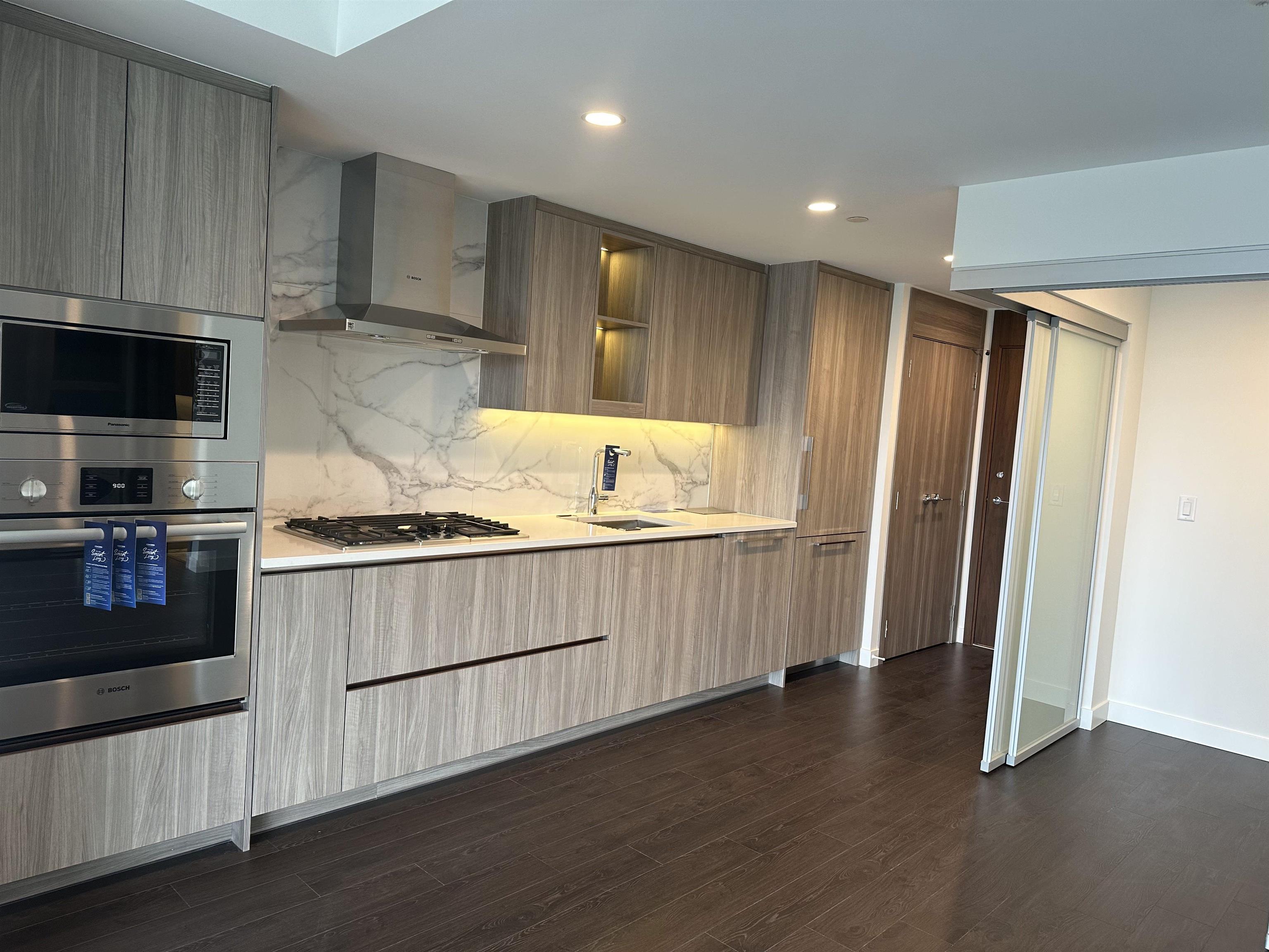 3008 4890 LOUGHEED HIGHWAY, R3109199, BC,