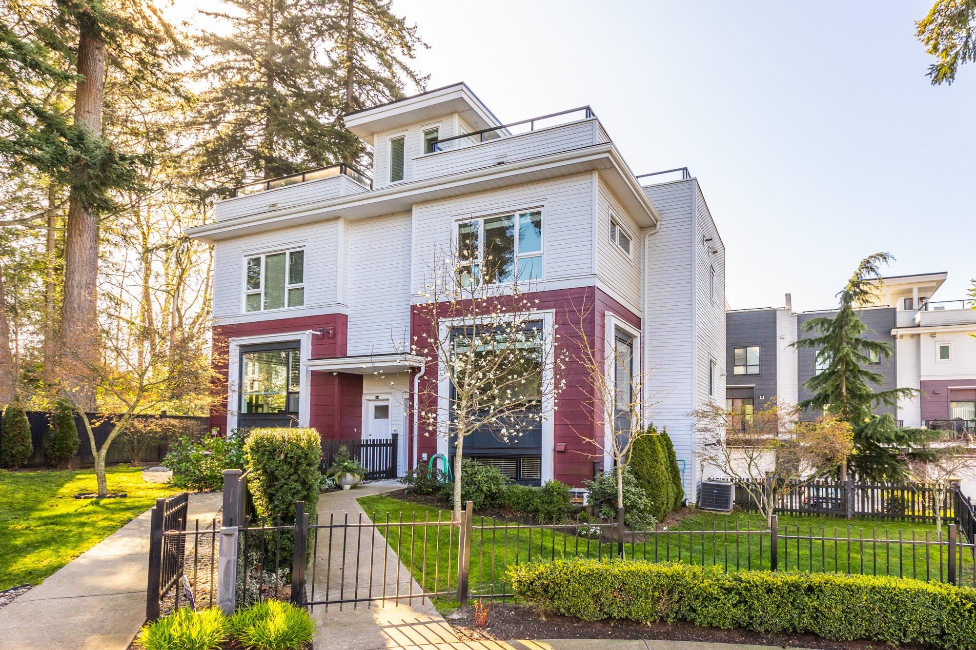 235 2218 OAK MEADOWS DRIVE, R3109315, BC,