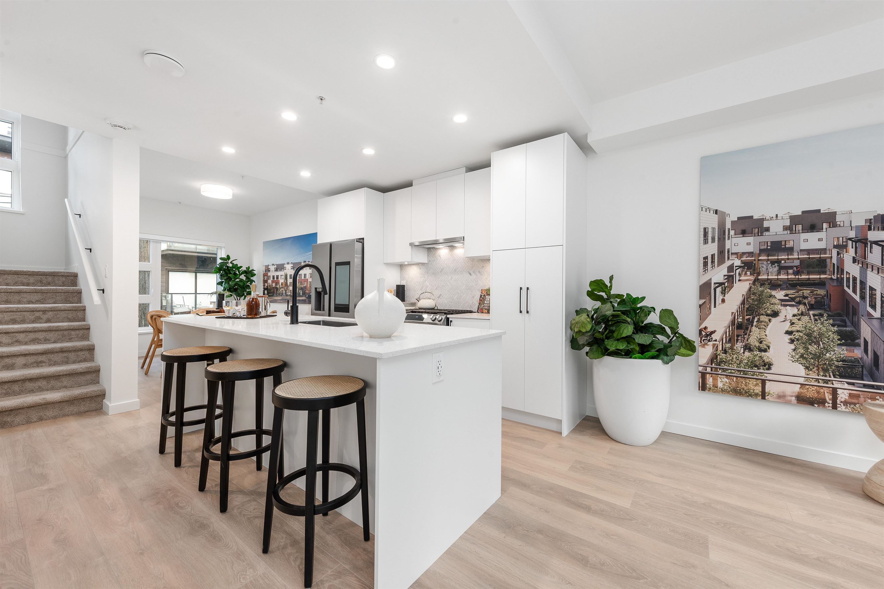 135 535 2ND STREET, R3109376, BC,