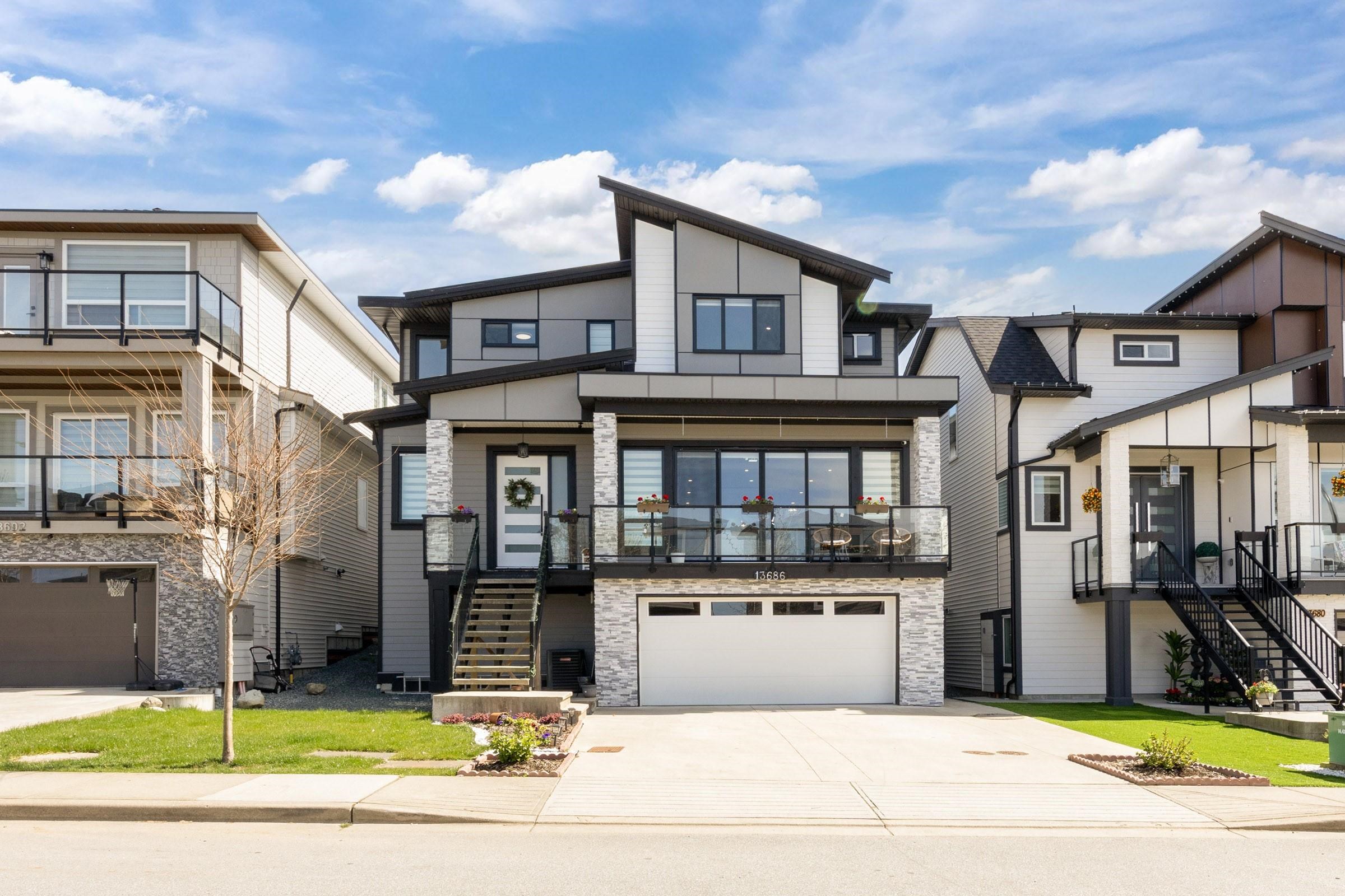 13686 232A STREET, Maple Ridge BC V4R 0H1, R3109627, BC,