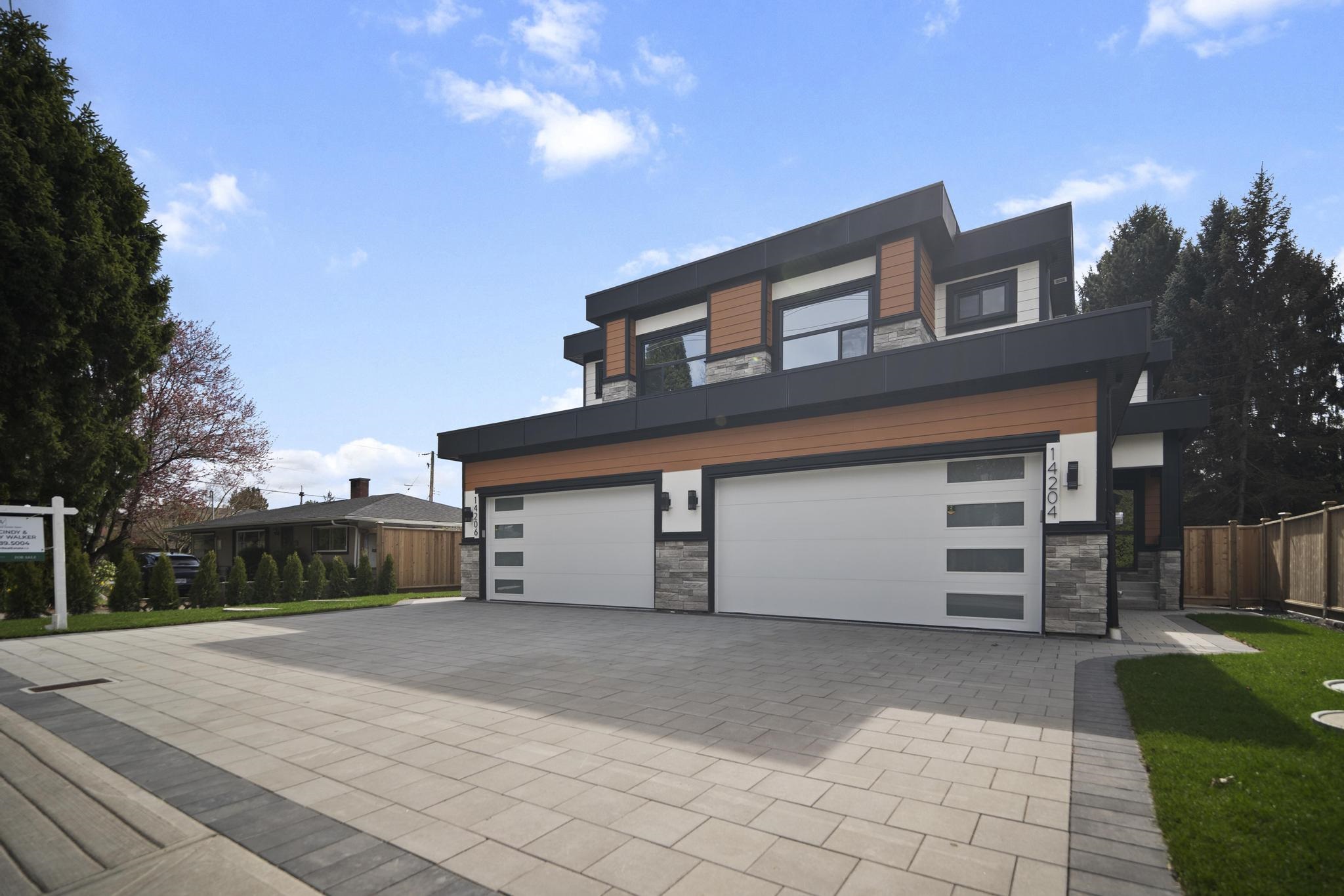 14206 NORTH BLUFF ROAD, White Rock BC V4B 3C4, R3109885, BC,