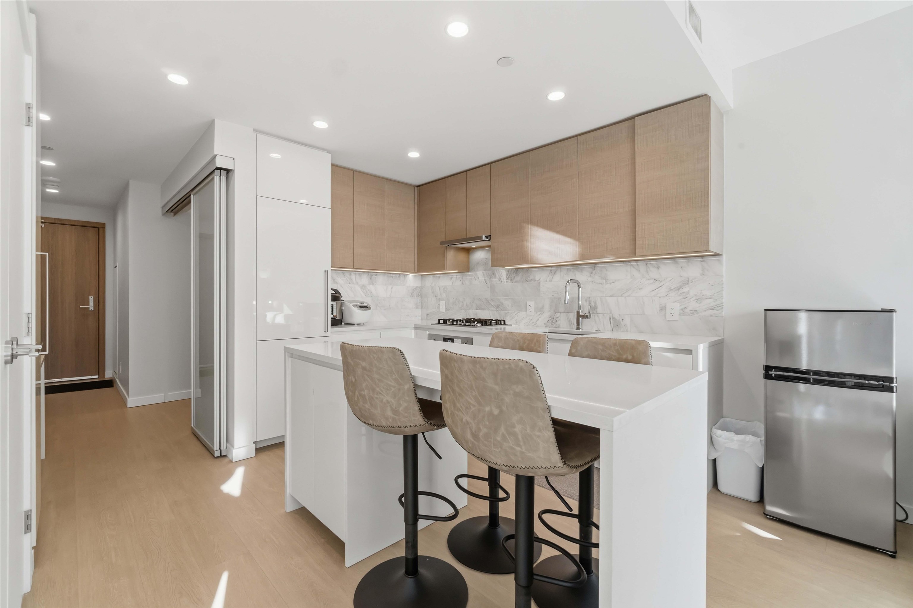 2710 2108 GILMORE AVENUE, R3109970, BC,