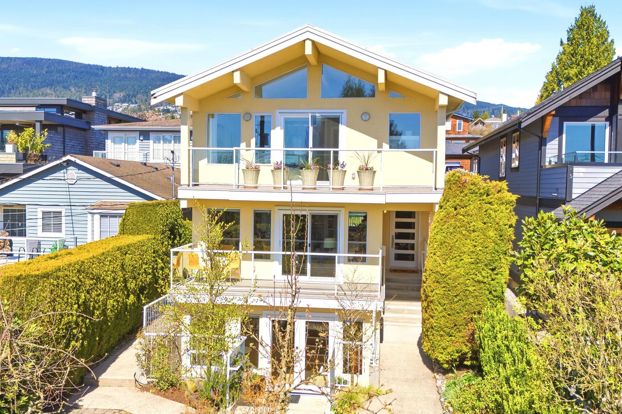MLS® listing #R3110295 for sale located at 1181 KEITH ROAD, West Vancouver BC V7T 1M7