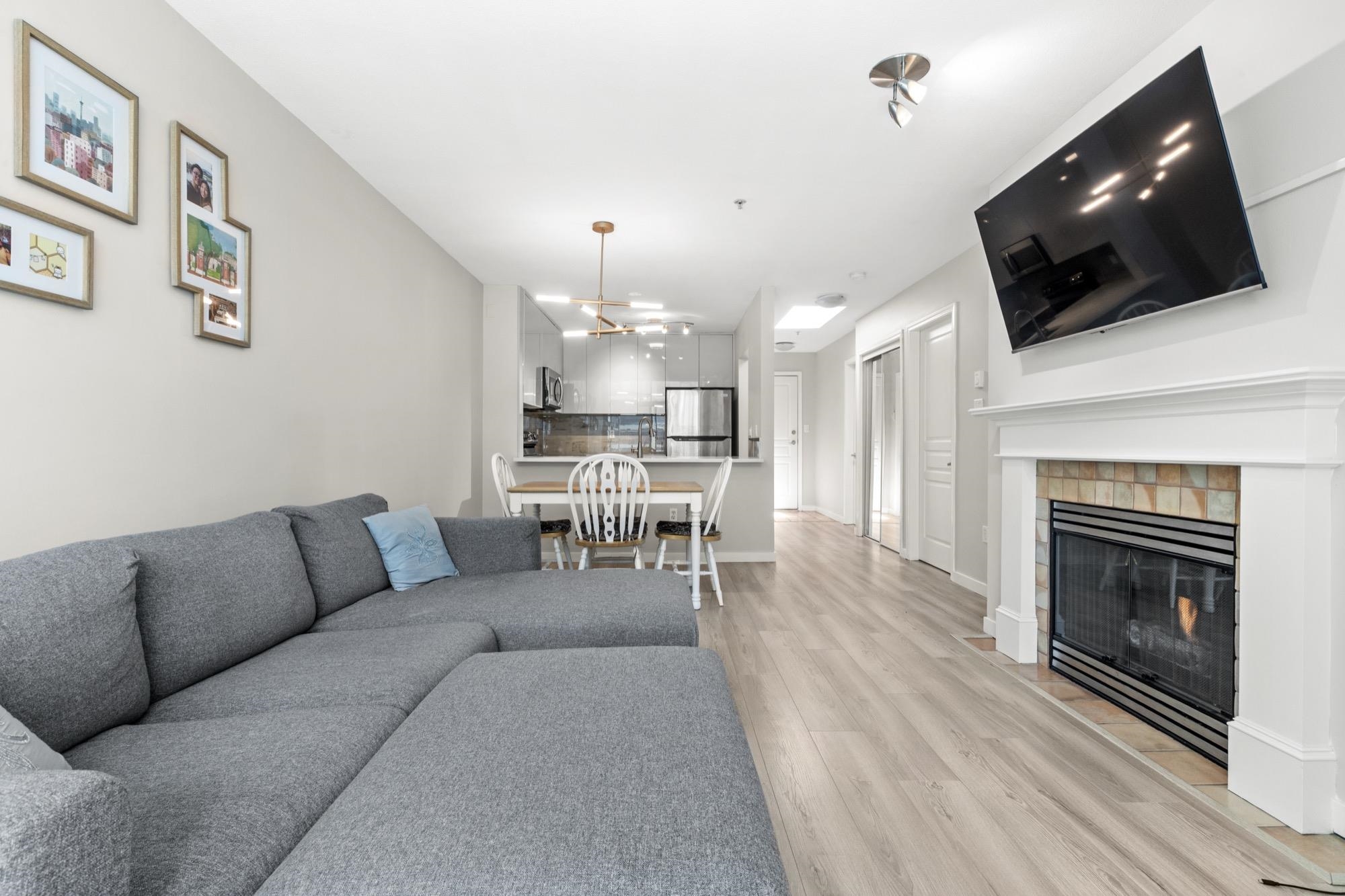 402 2929 4TH, R3110319, BC,